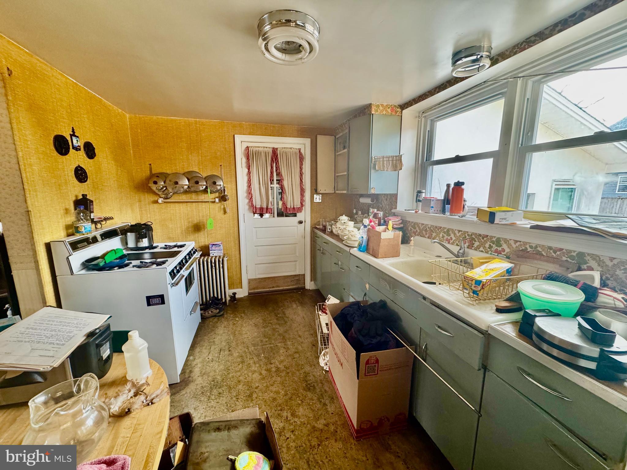 AVALON SHORES - Residential