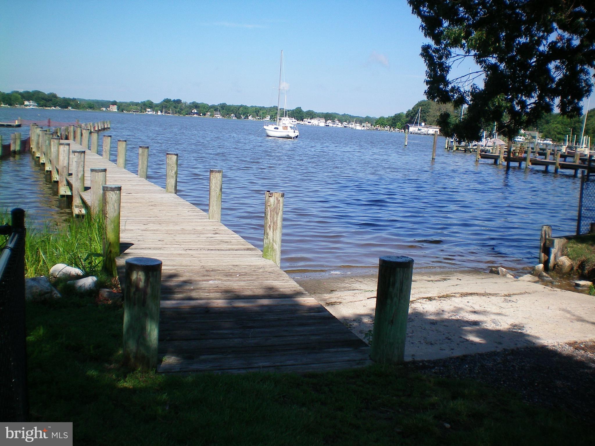 AVALON SHORES - Residential