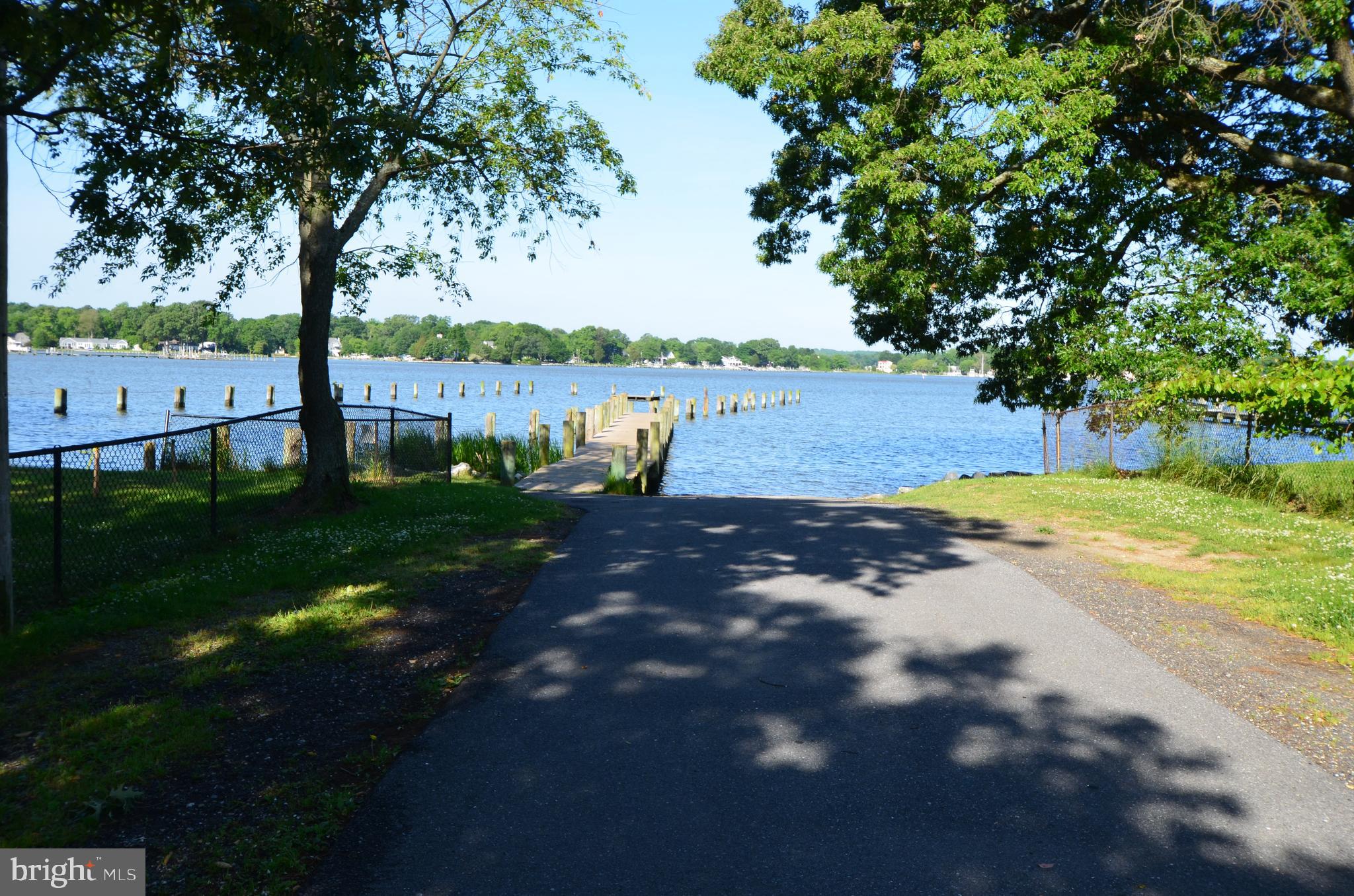 AVALON SHORES - Residential