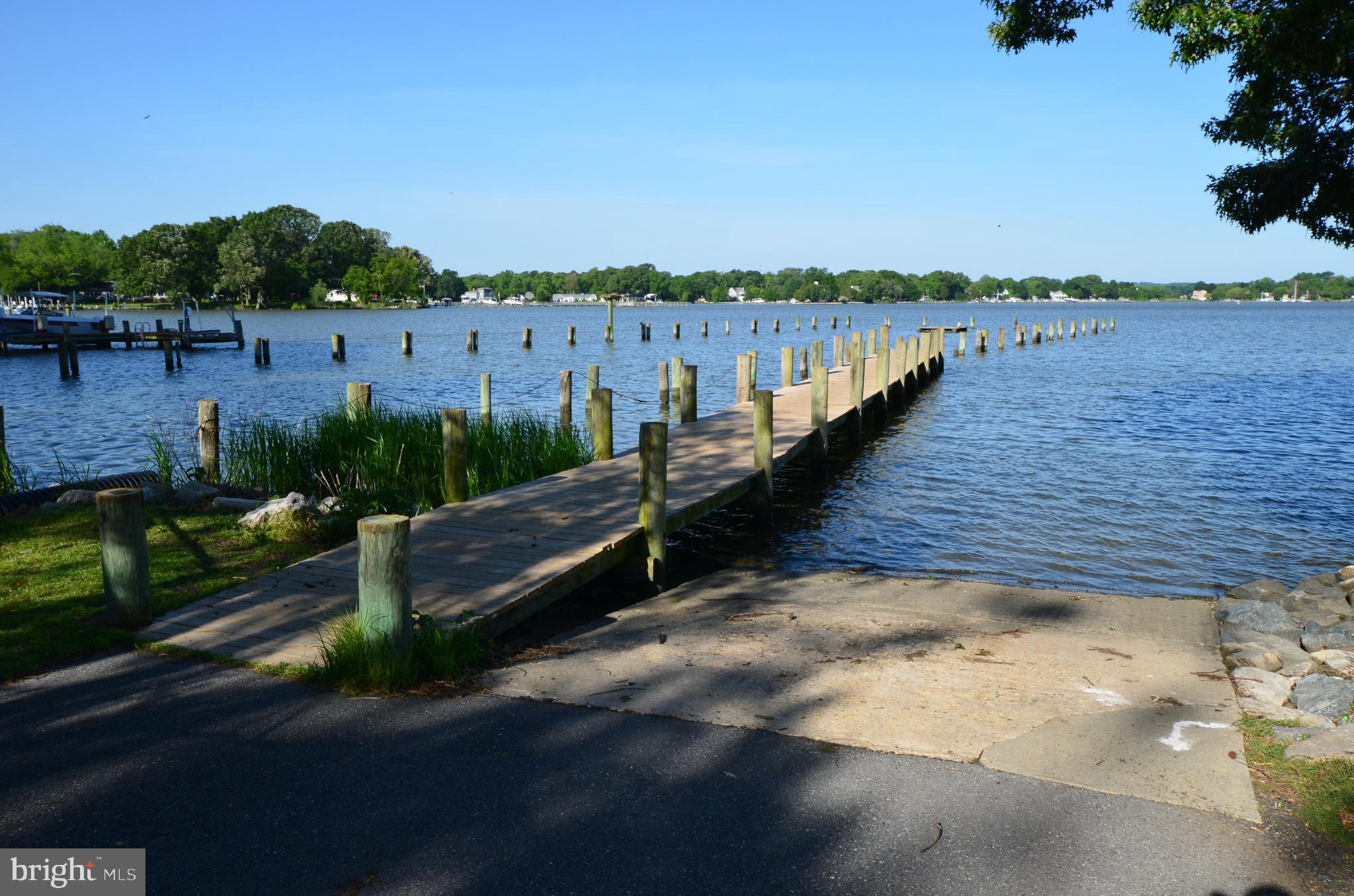 AVALON SHORES - Residential