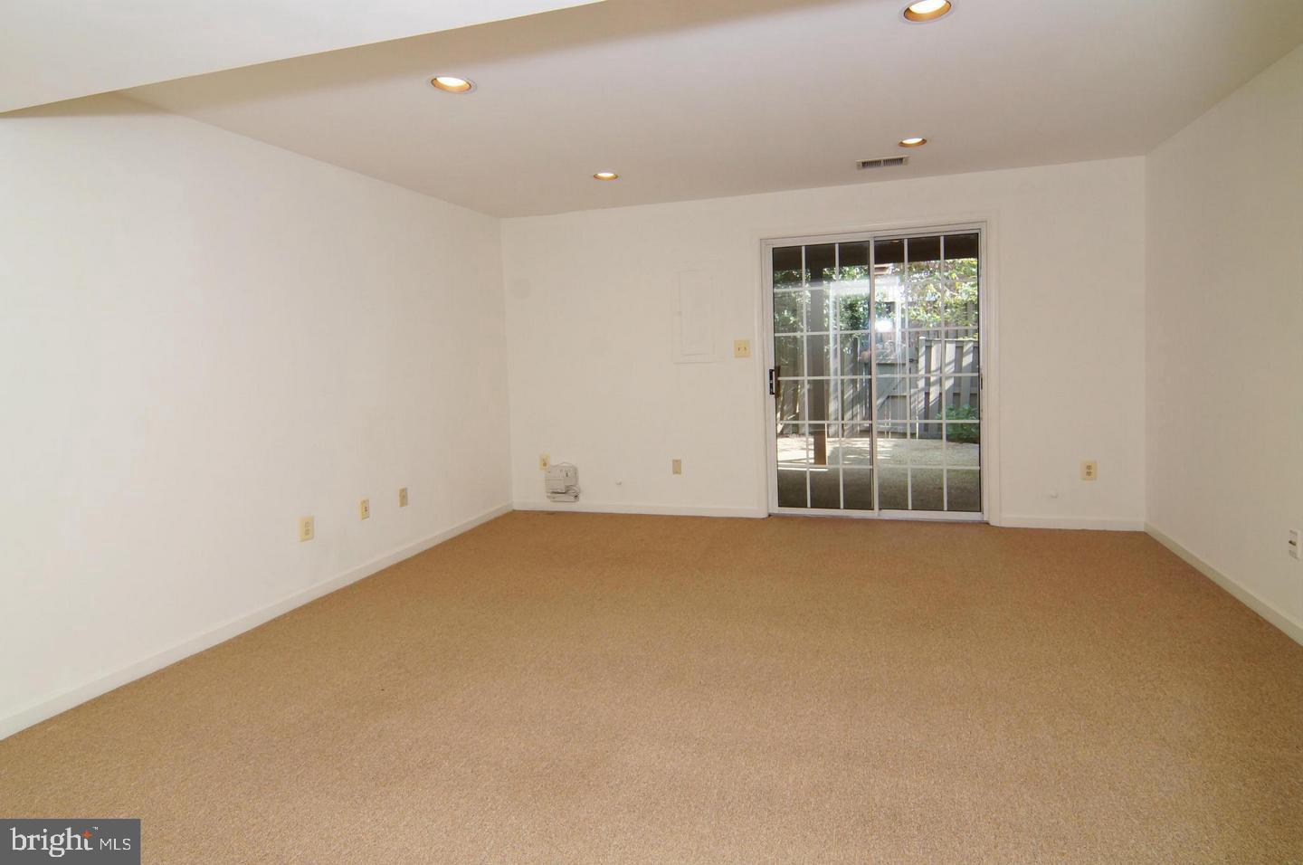 PINECREST - Residential Lease