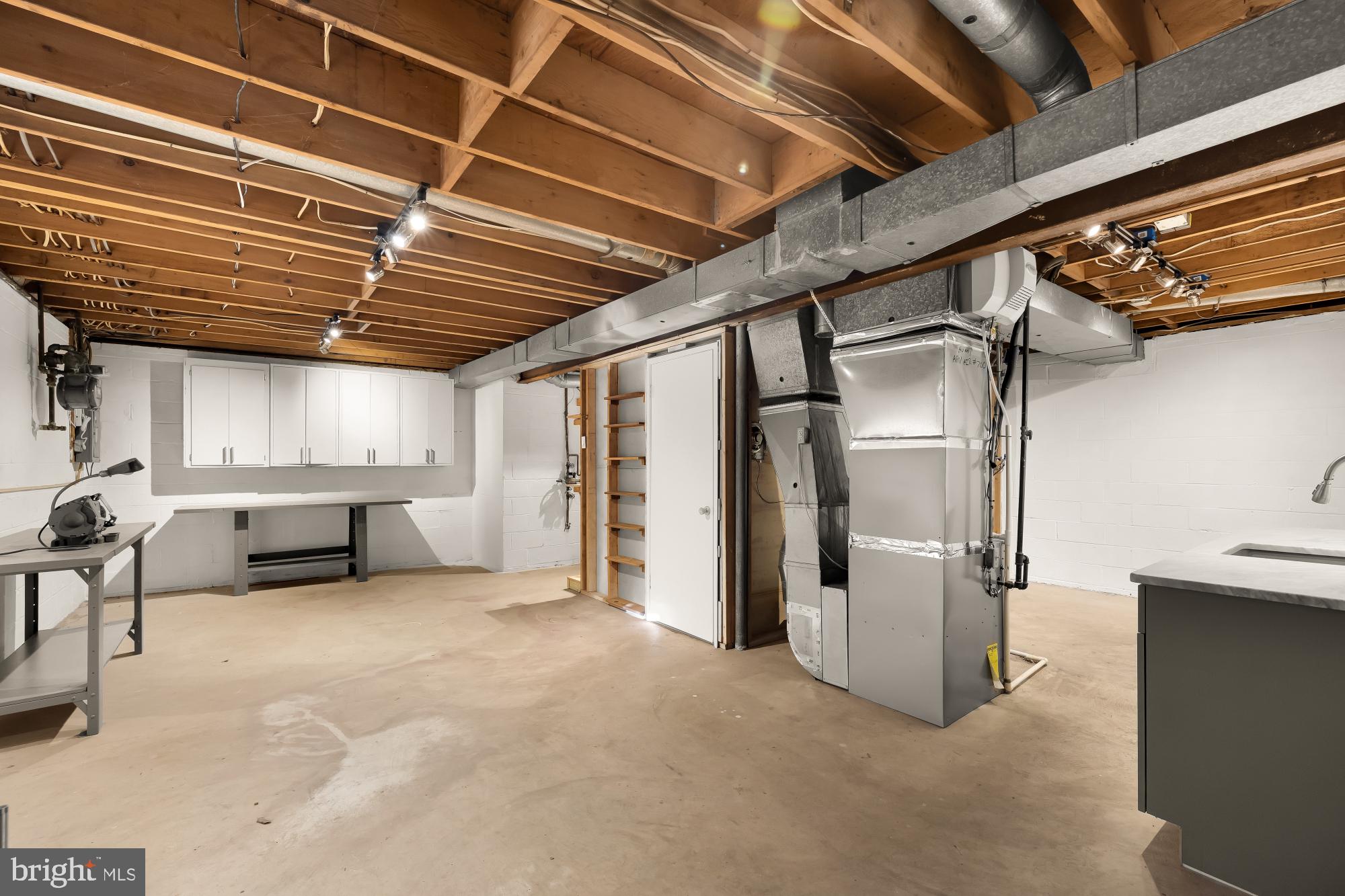 EAST GATE OF POTOMAC - Residential