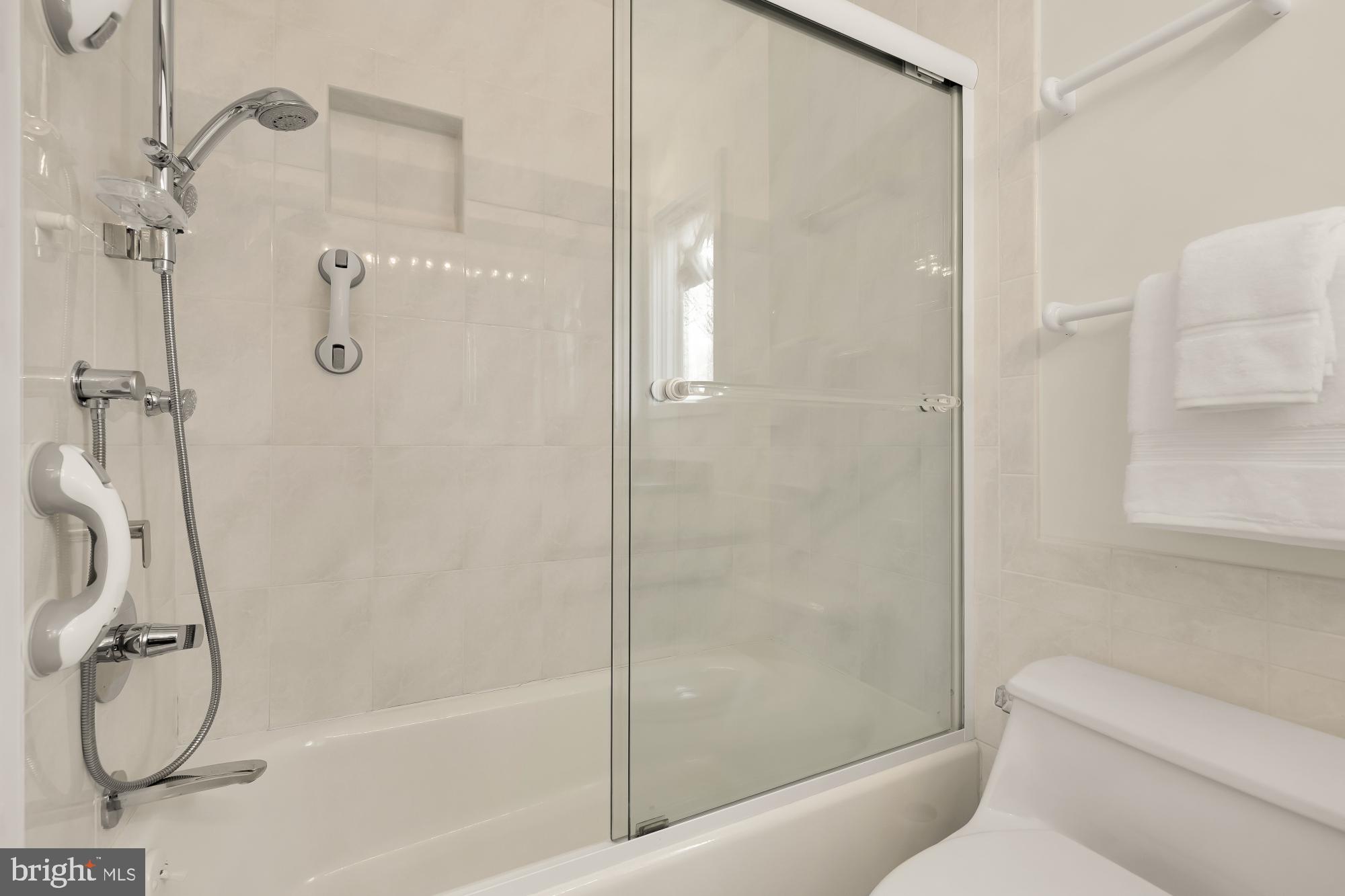 EAST GATE OF POTOMAC - Residential