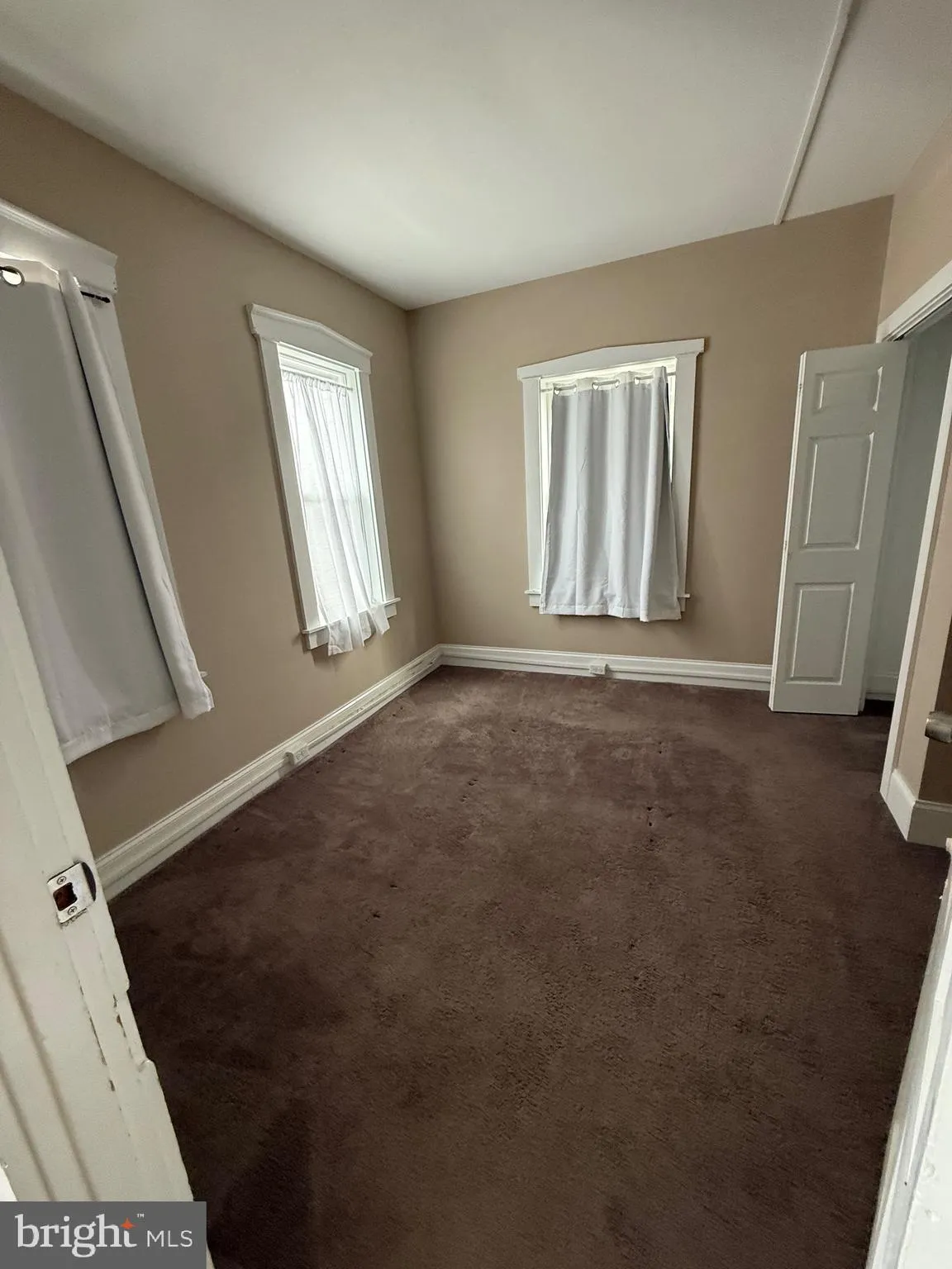 Lancaster, Pennsylvania 17601, United States, 4 Bedrooms Bedrooms, ,1 BathroomBathrooms,Residential,Active,113536