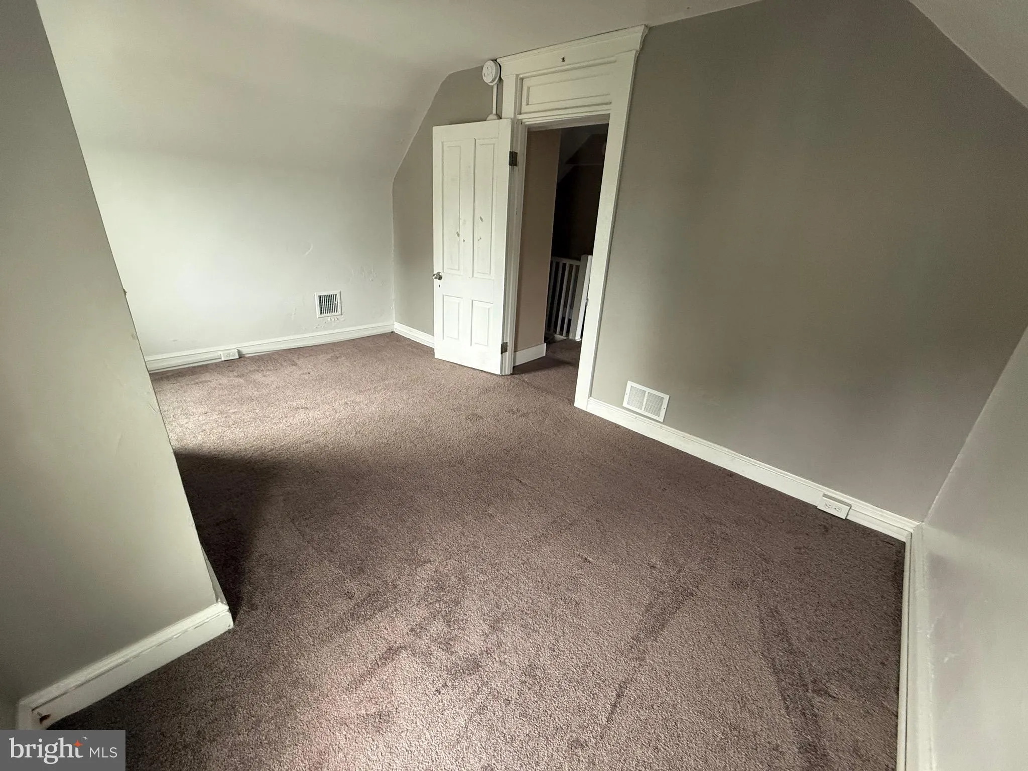 Lancaster, Pennsylvania 17601, United States, 4 Bedrooms Bedrooms, ,1 BathroomBathrooms,Residential,Active,113536