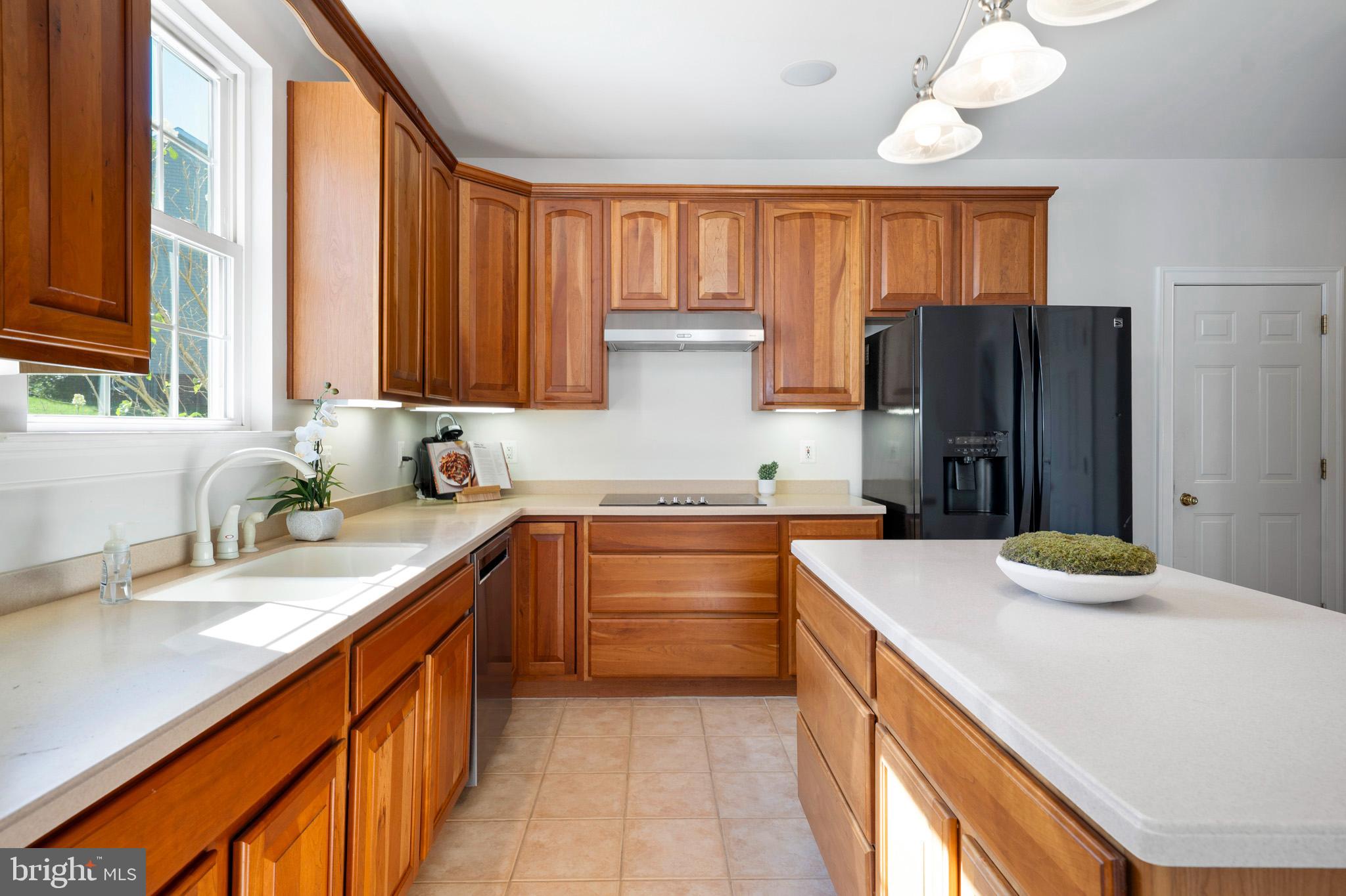 LYONS CREEK OVERLOOK - Residential