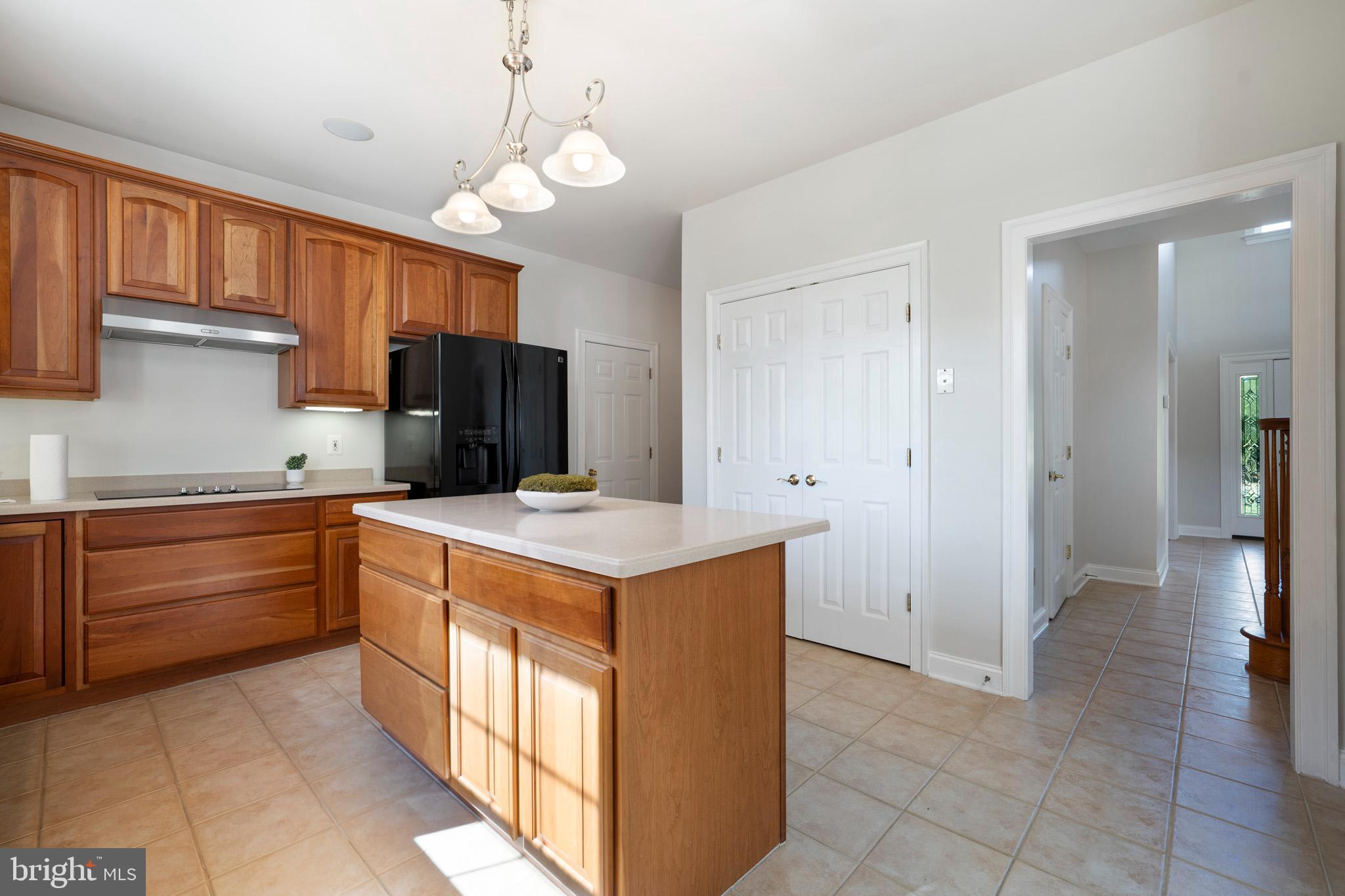 LYONS CREEK OVERLOOK - Residential