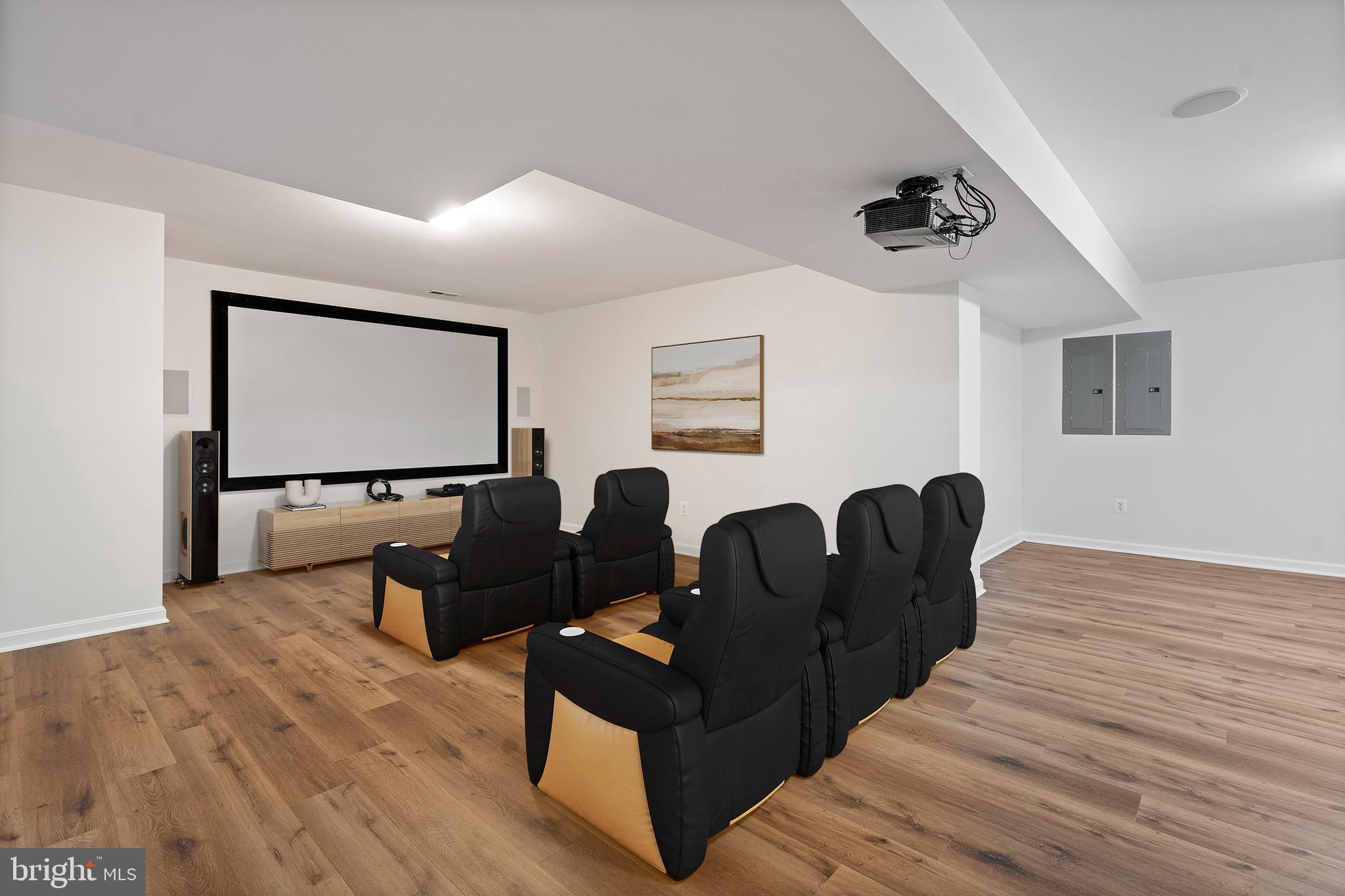 LYONS CREEK OVERLOOK - Residential