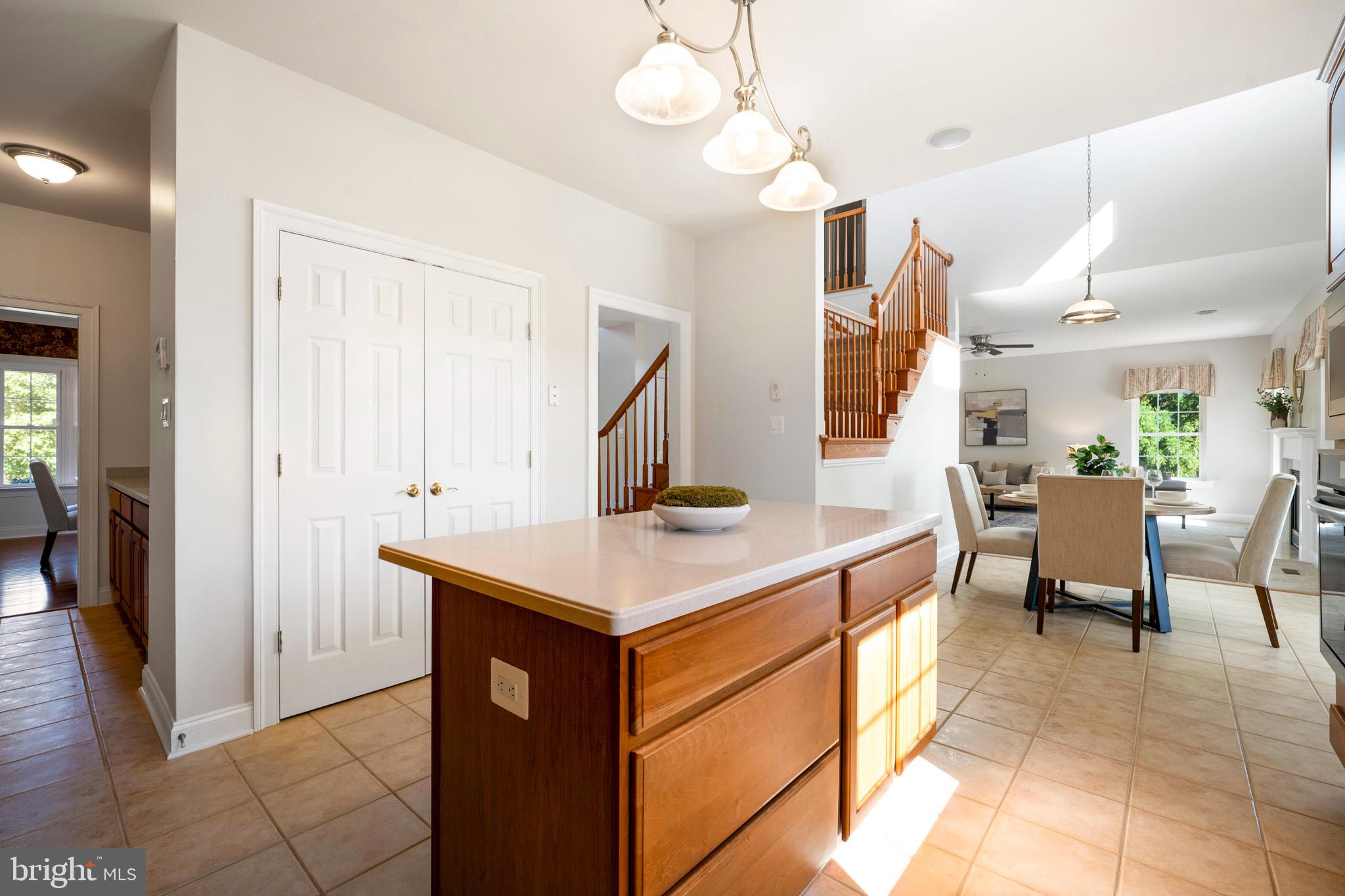 LYONS CREEK OVERLOOK - Residential