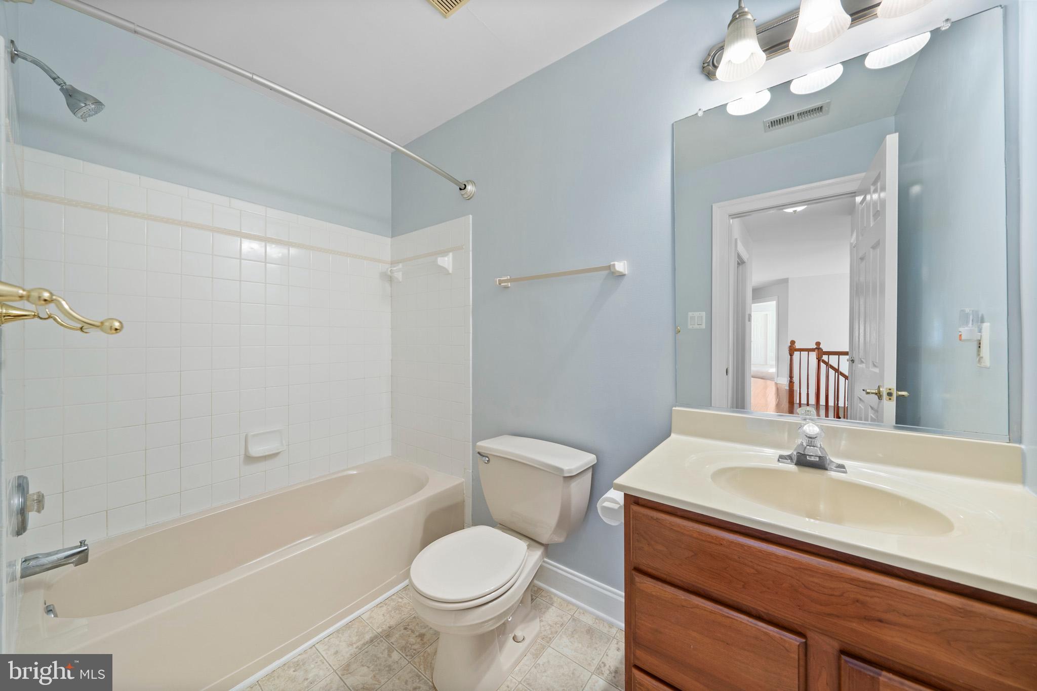 LYONS CREEK OVERLOOK - Residential