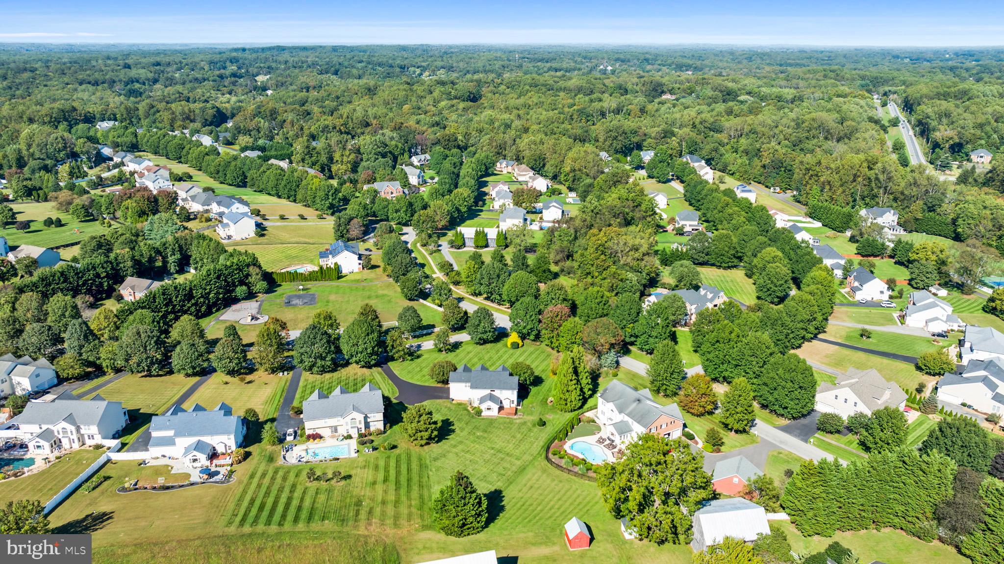 LYONS CREEK OVERLOOK - Residential