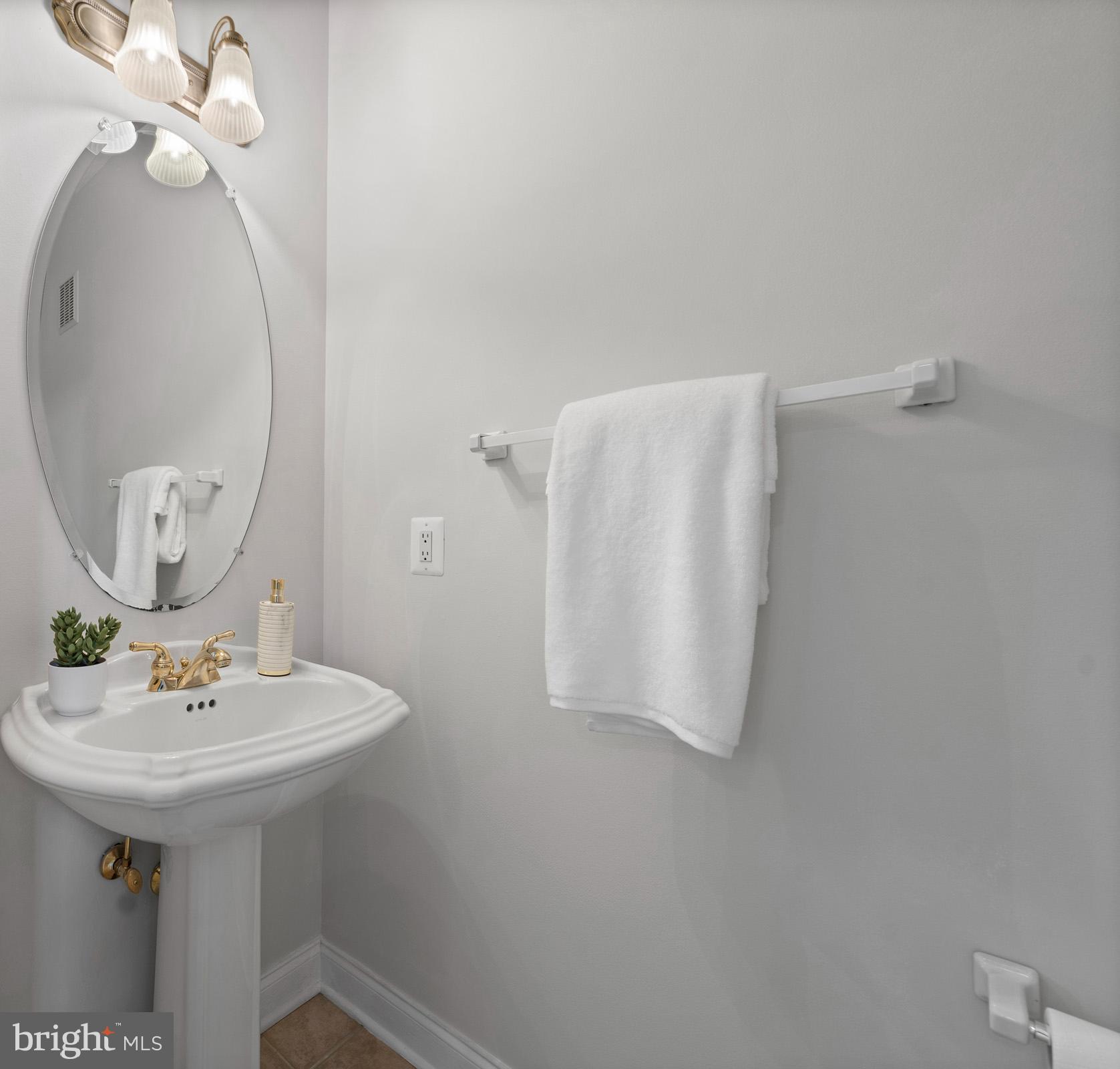 LYONS CREEK OVERLOOK - Residential