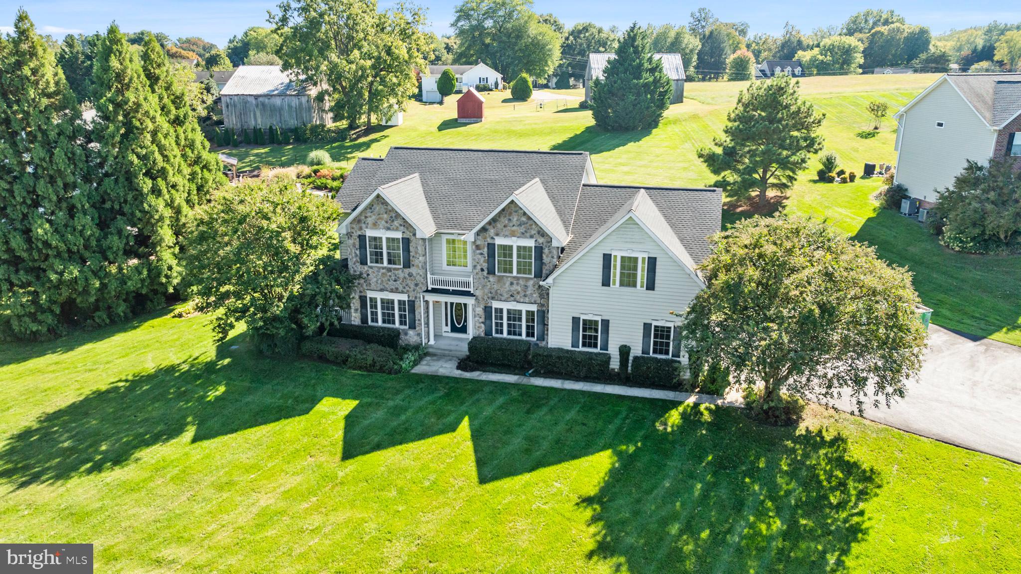 LYONS CREEK OVERLOOK - Residential