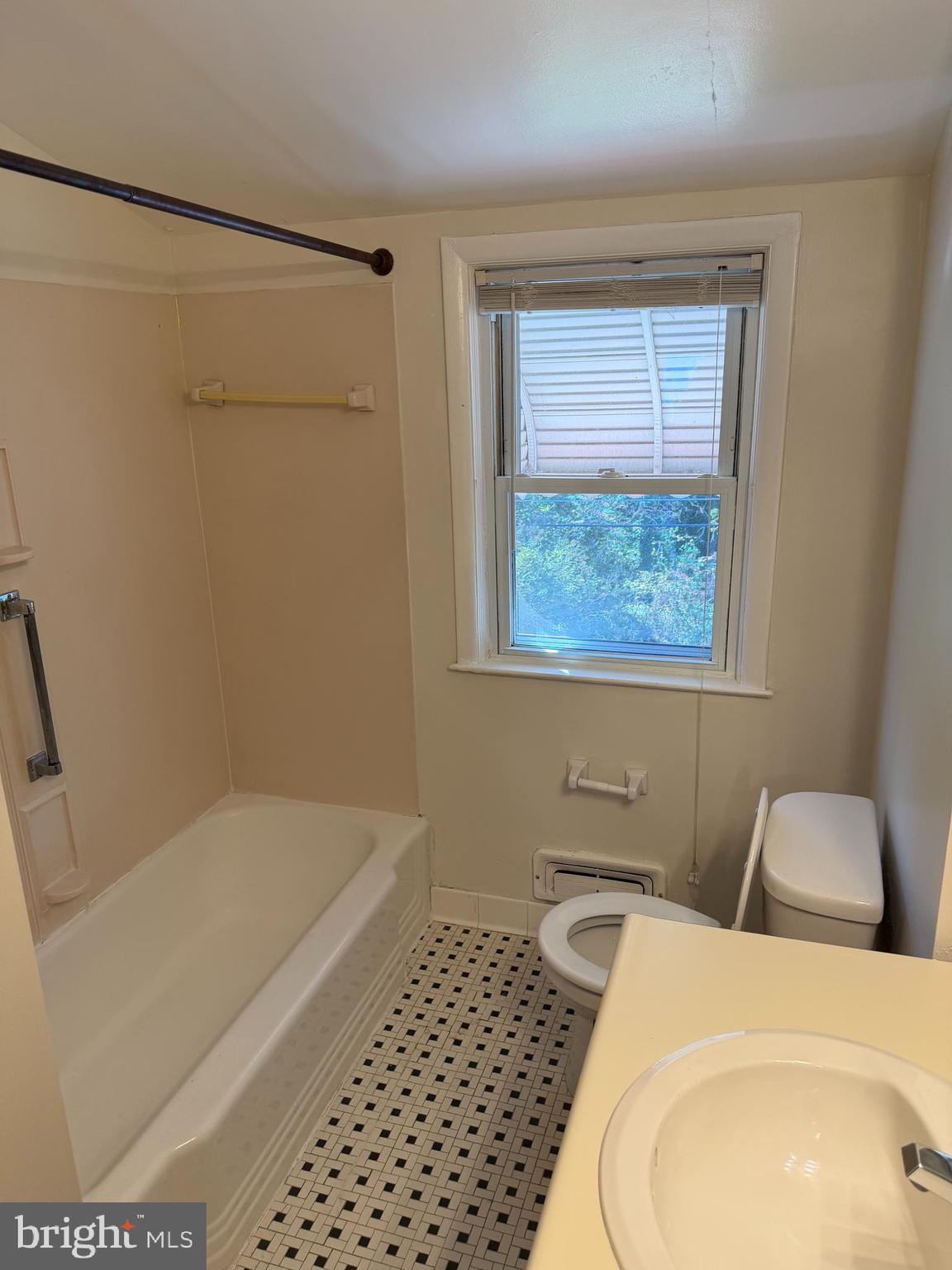 MAIDEN CHOICE VILLAGE - Residential Lease