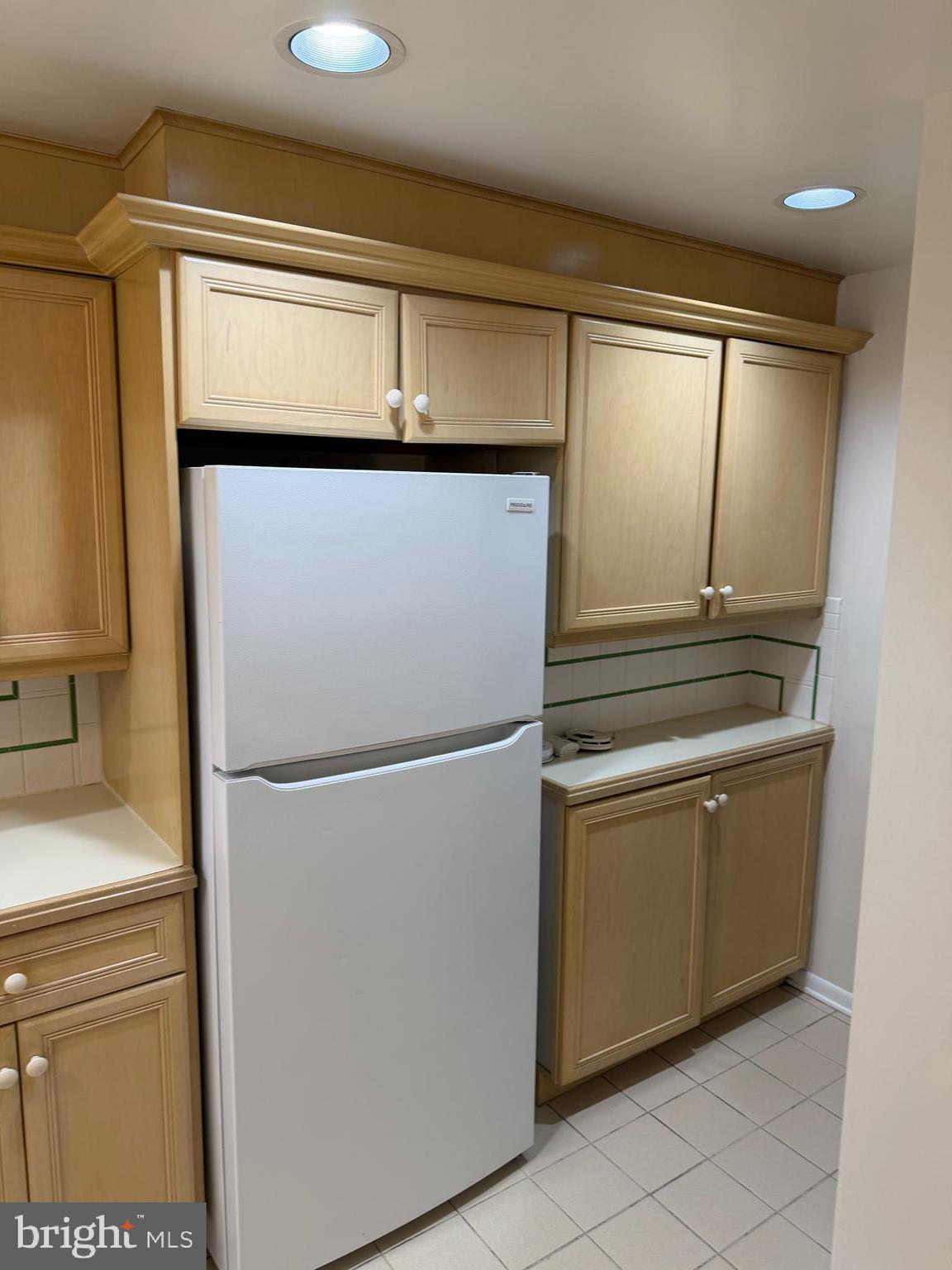 MAIDEN CHOICE VILLAGE - Residential Lease