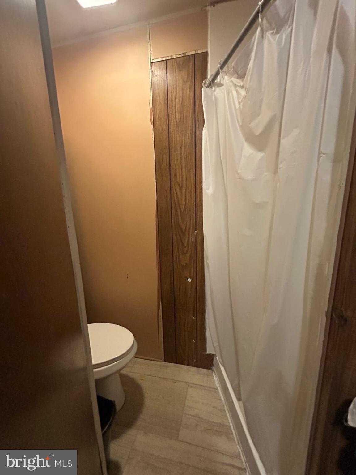 205 DELAWARE - Photo 3