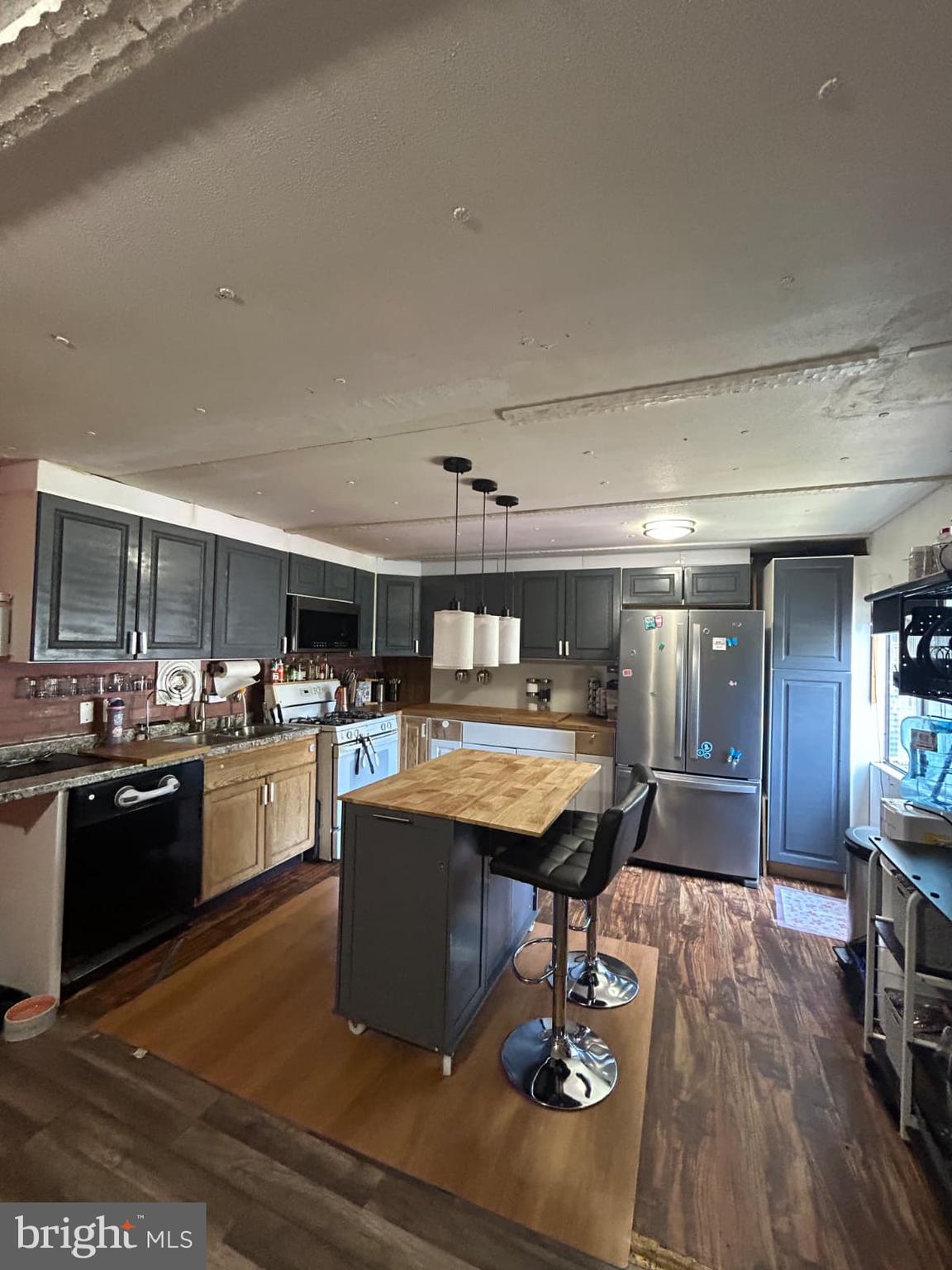 205 DELAWARE