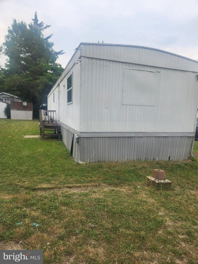 205 DELAWARE