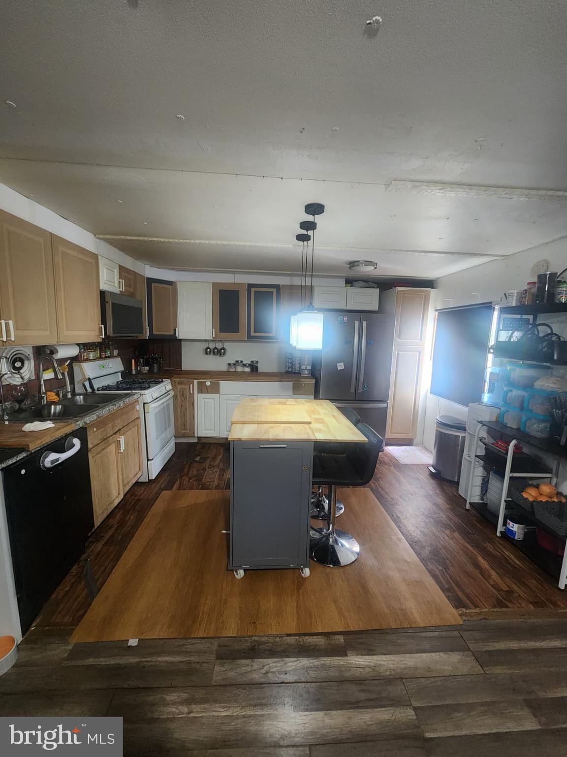 205 DELAWARE