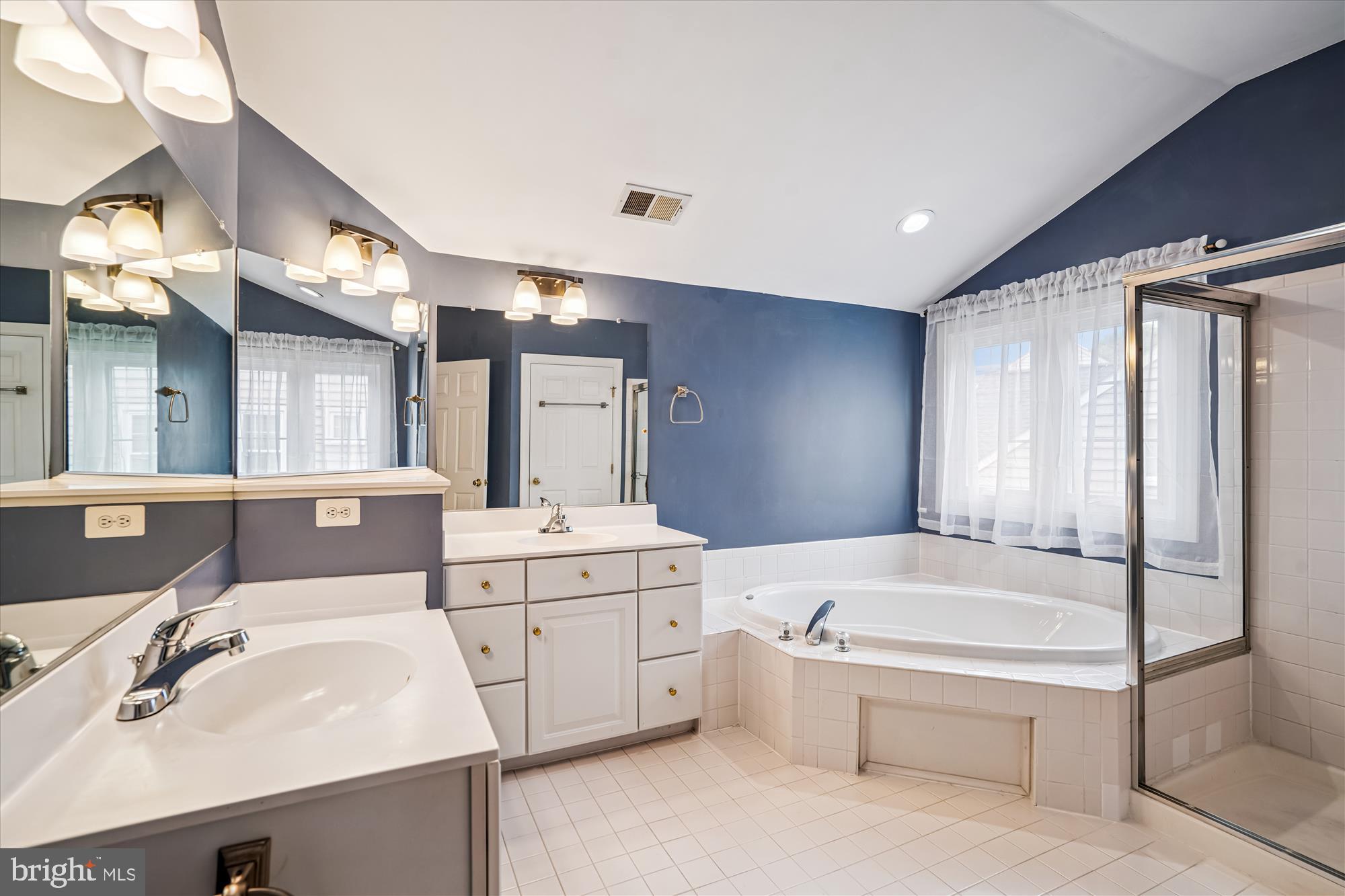 RESERVOIR OVERLOOK - Residential