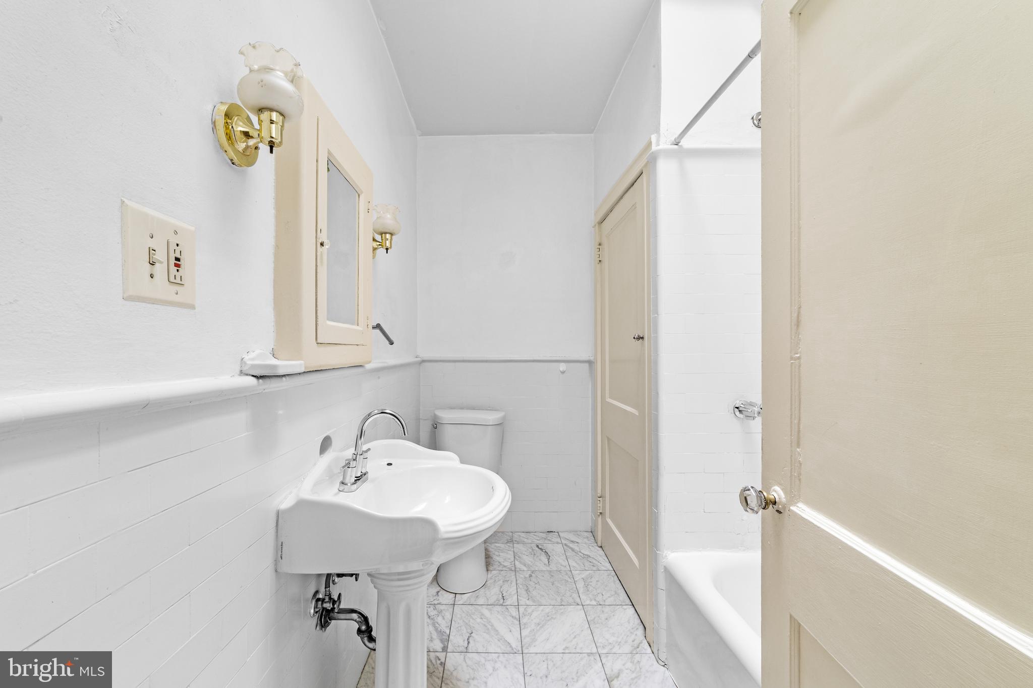 ART MUSEUM AREA - Residential