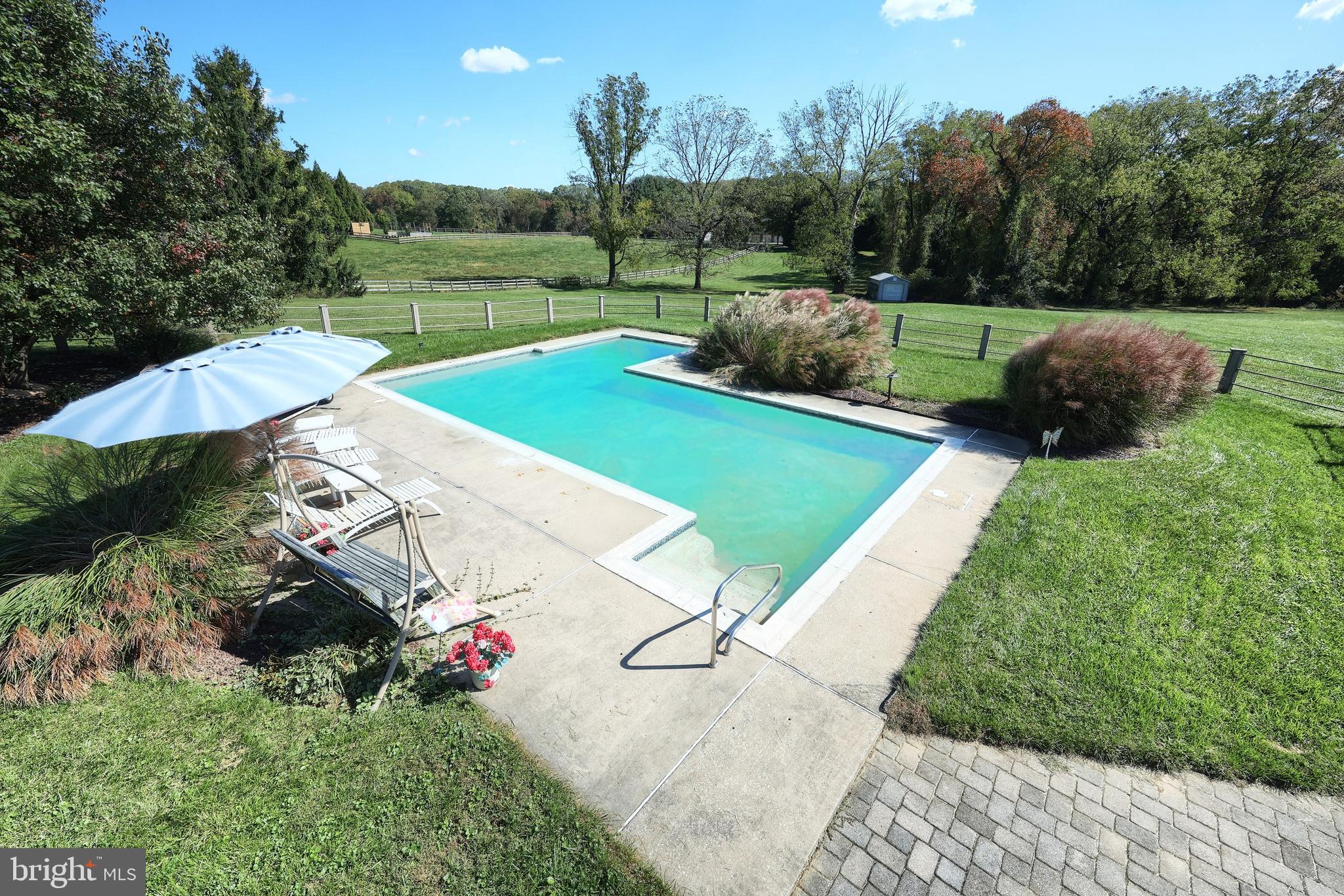 BROOKFIELD - Residential