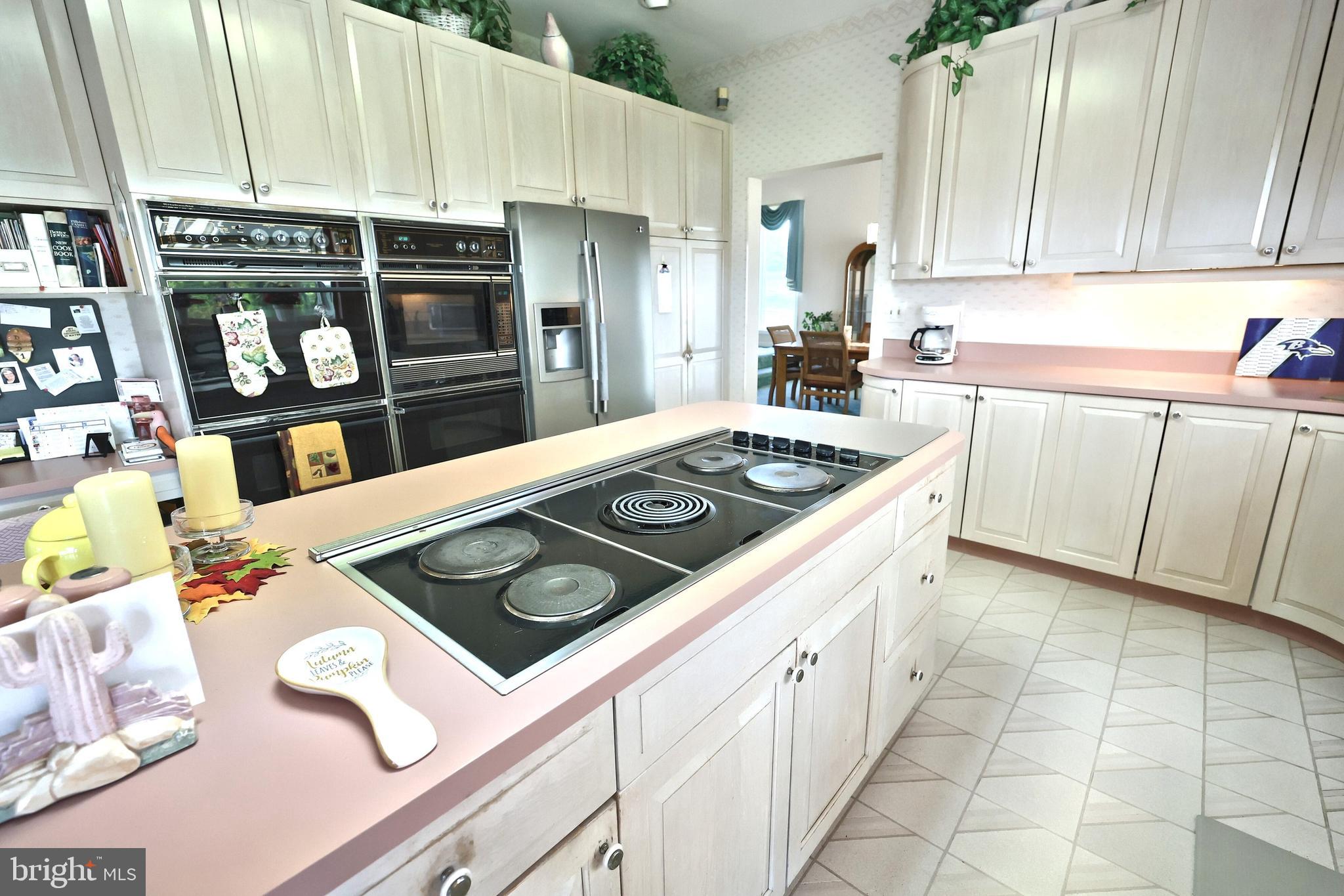 BROOKFIELD - Residential