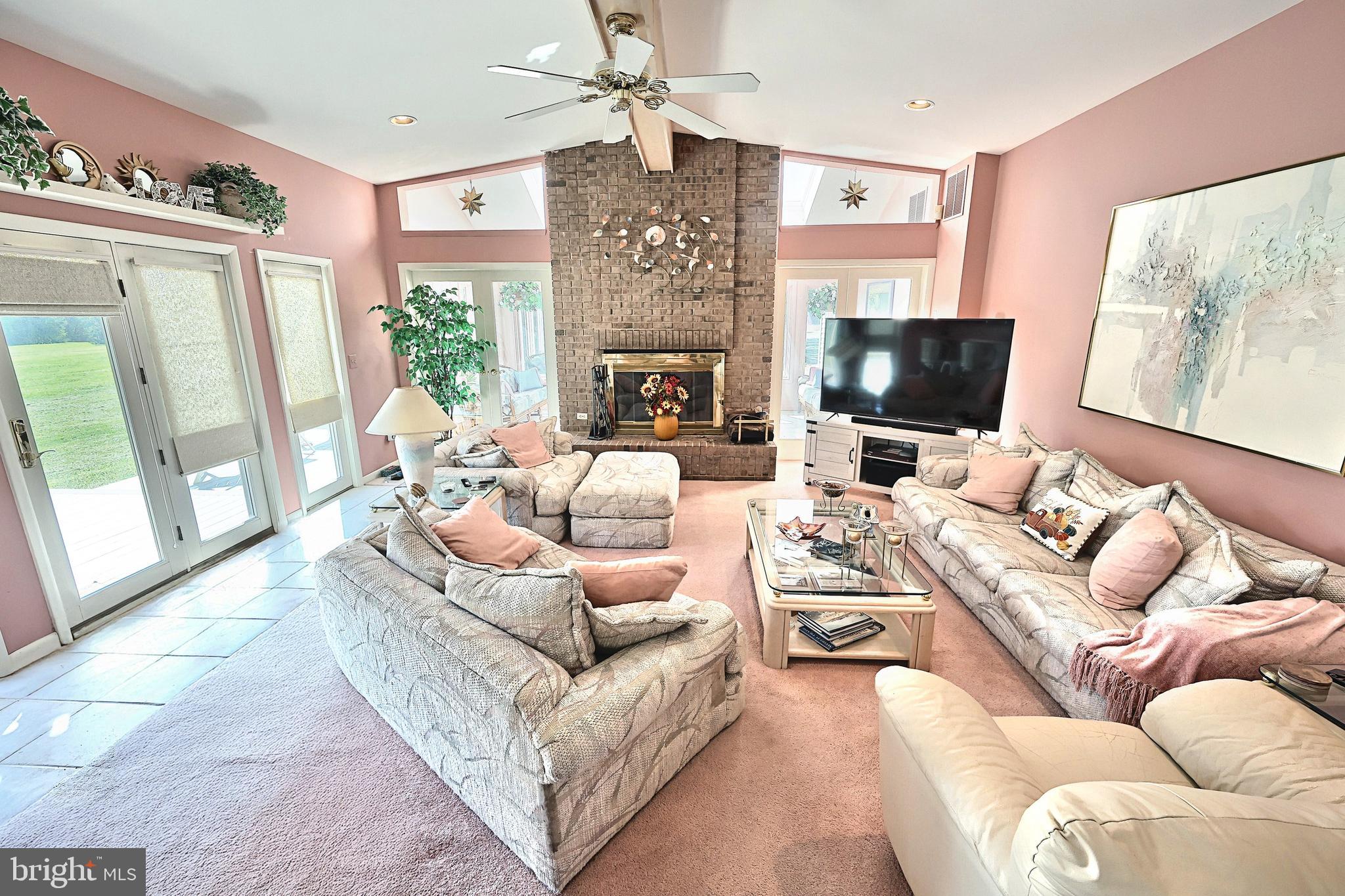 BROOKFIELD - Residential