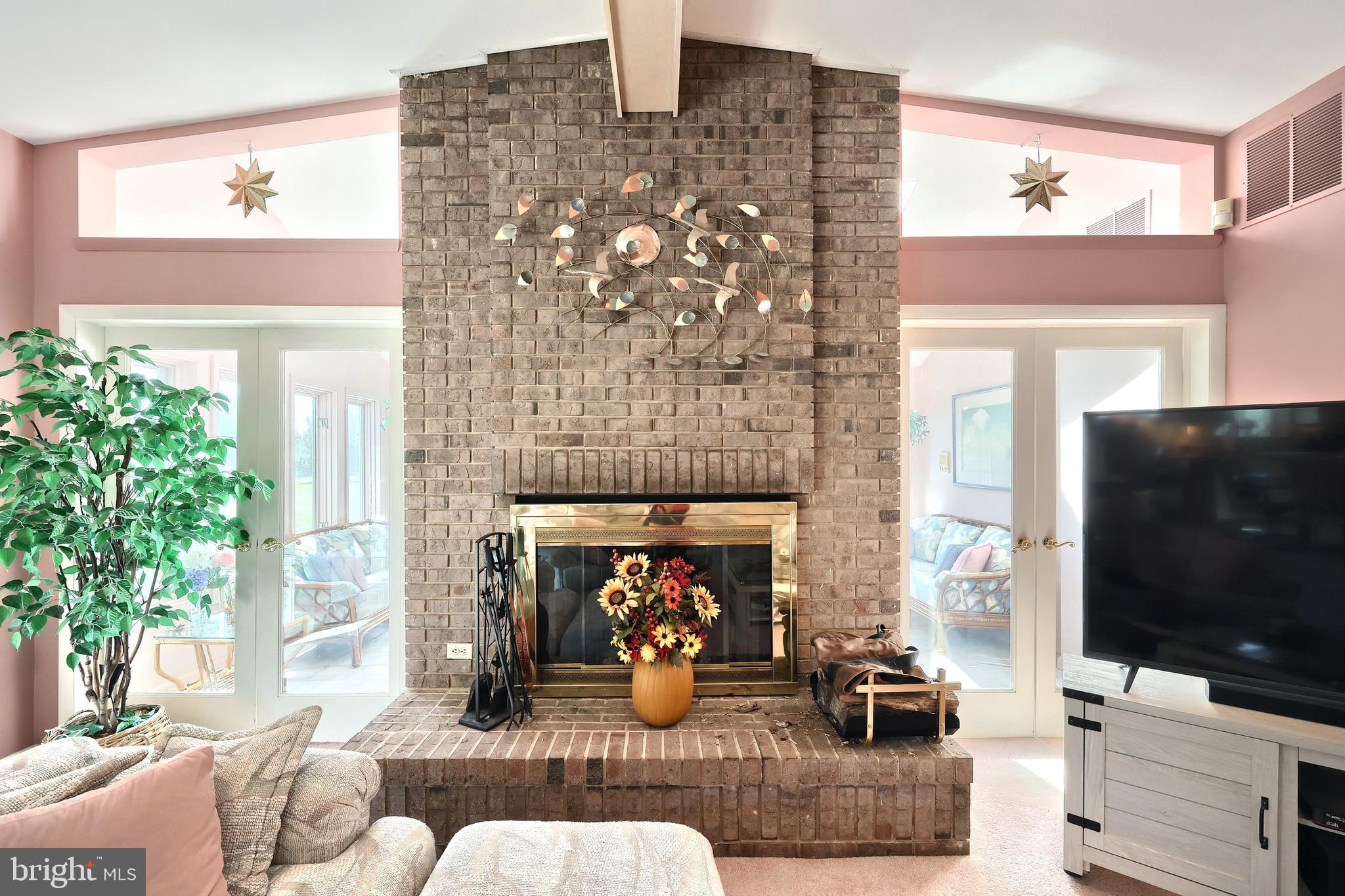 BROOKFIELD - Residential