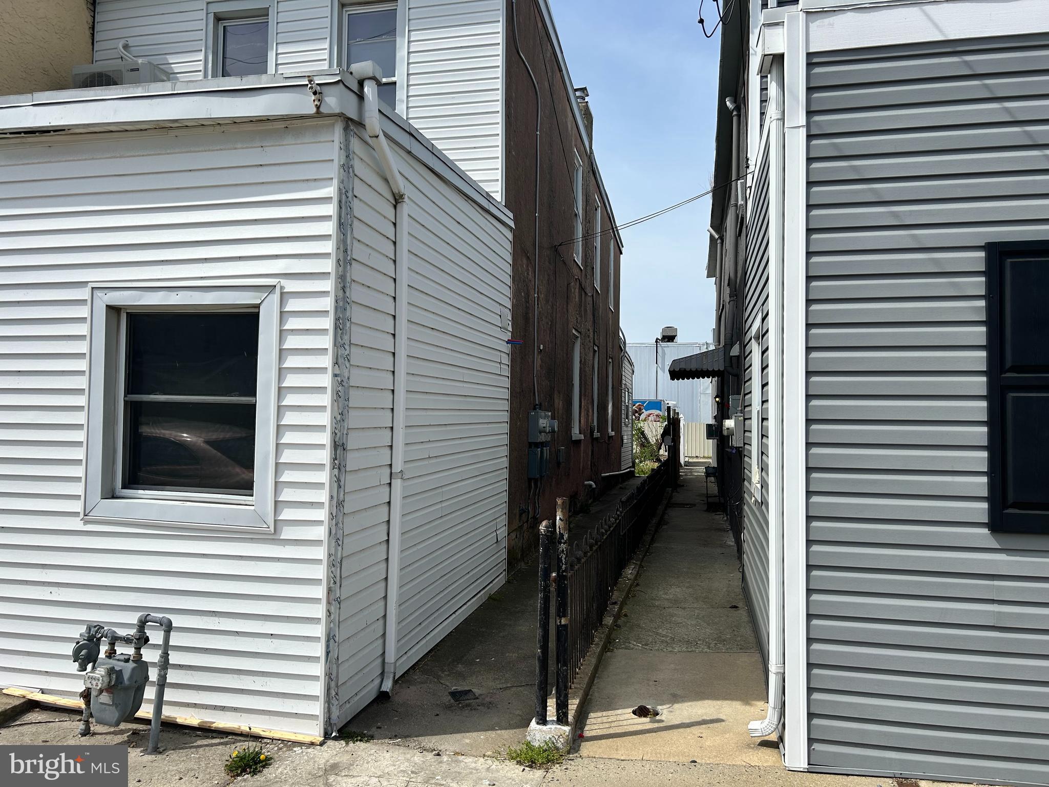 402 MARKET STREET