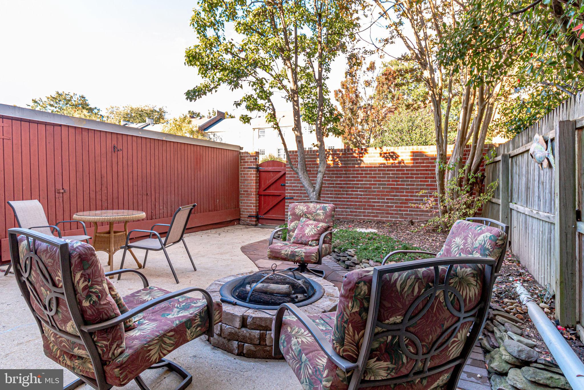 CHARLESTOWN - Residential