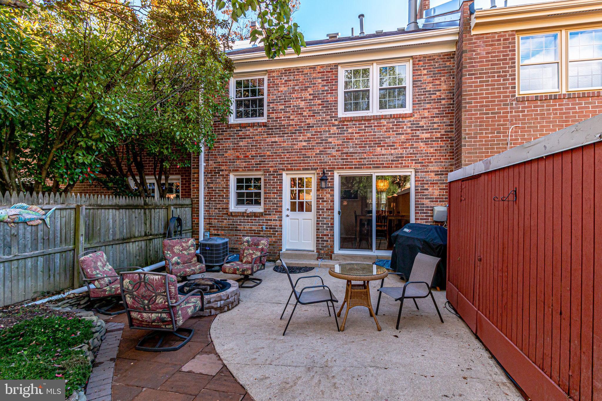 CHARLESTOWN - Residential