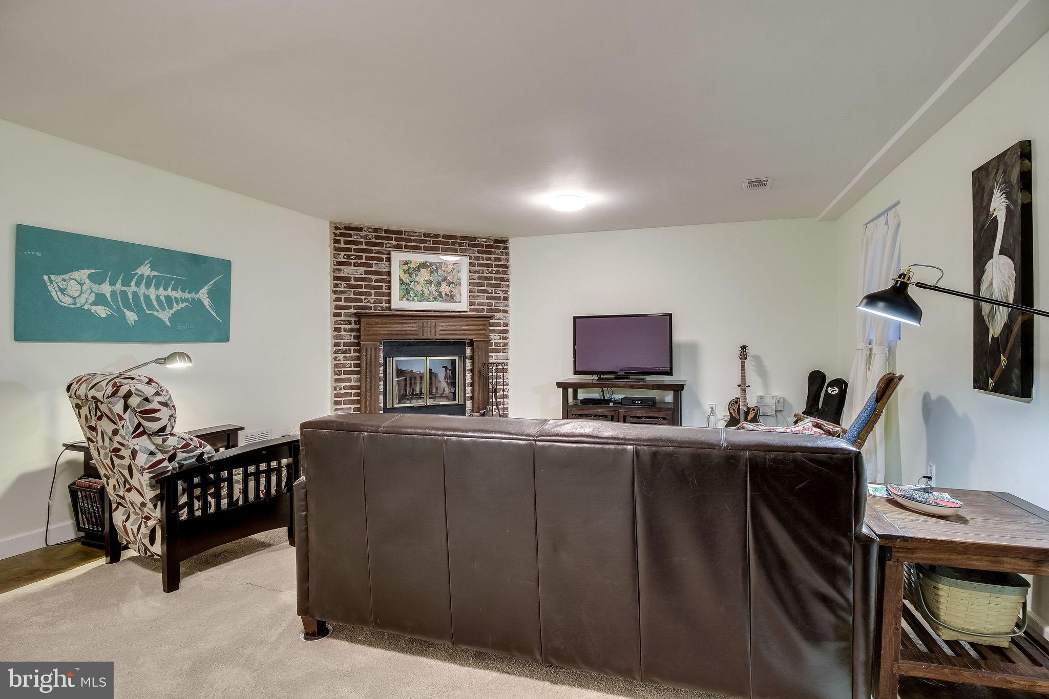 CHARLESTOWN - Residential