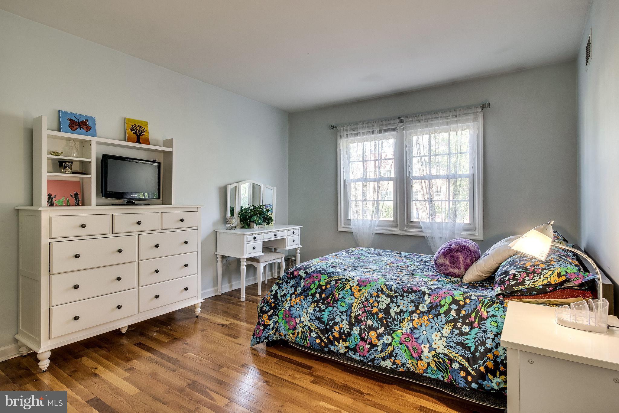 CHARLESTOWN - Residential