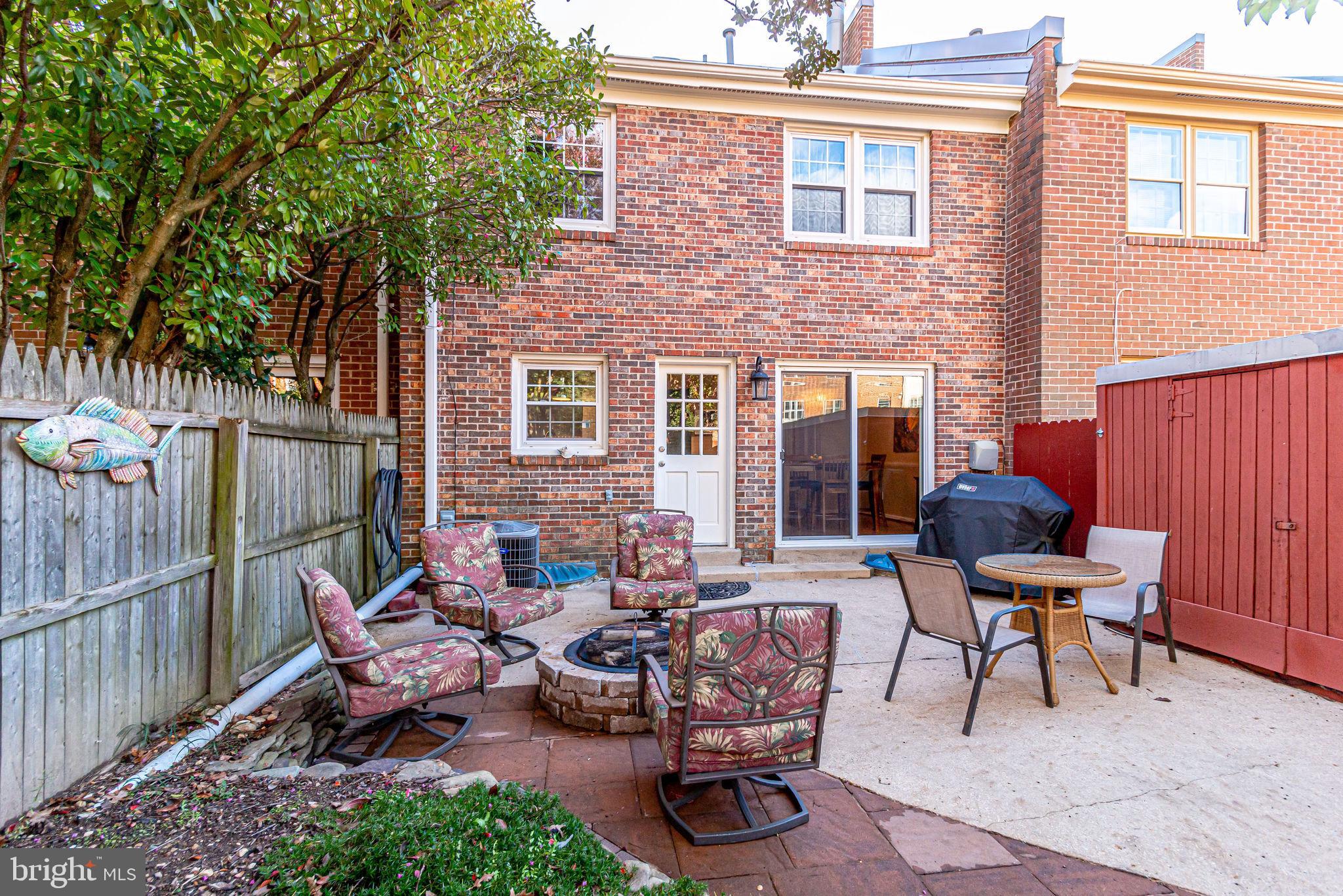 CHARLESTOWN - Residential