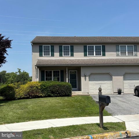348 SIOUX COURT SINKING SPRING PA 19608