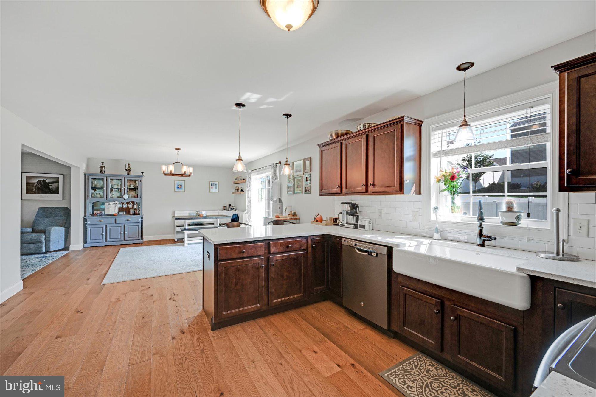 CEDAR HOLLOW - Residential