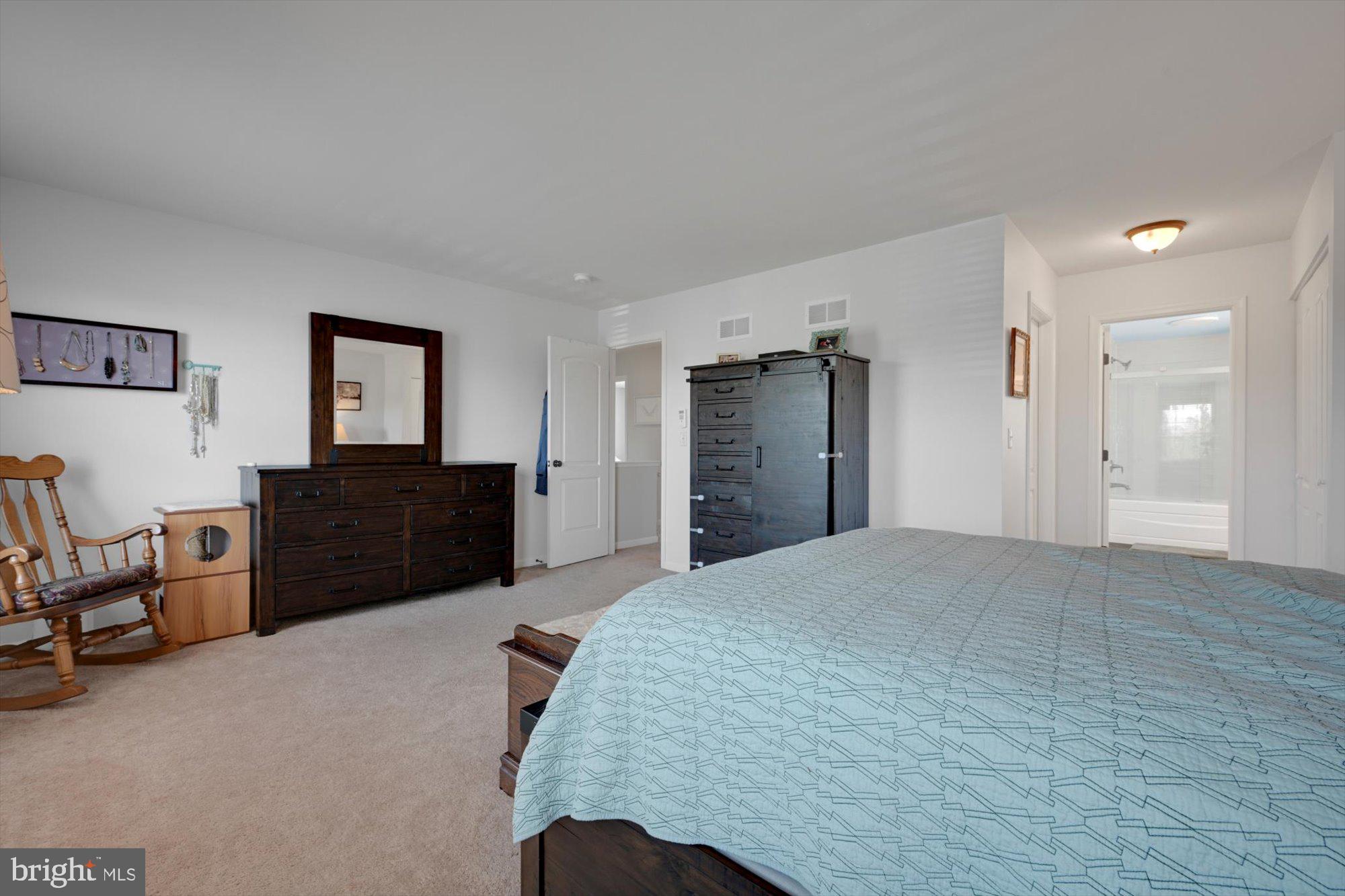 CEDAR HOLLOW - Residential