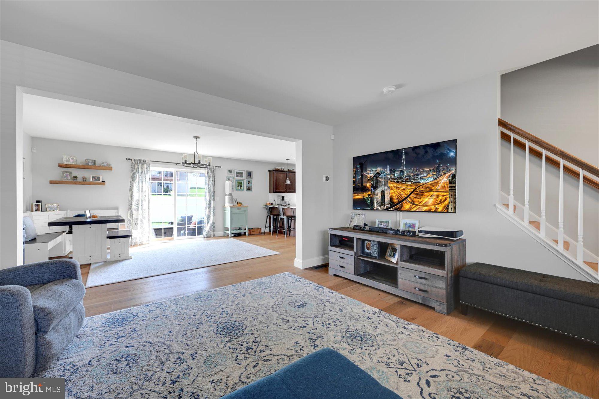 CEDAR HOLLOW - Residential