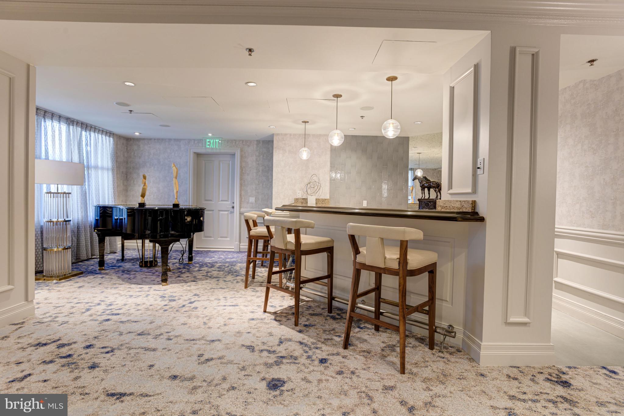 THE RITZ-CARLTON RESIDENCES - Residential