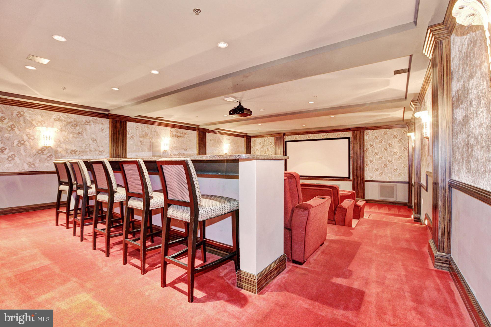 THE RITZ-CARLTON RESIDENCES - Residential