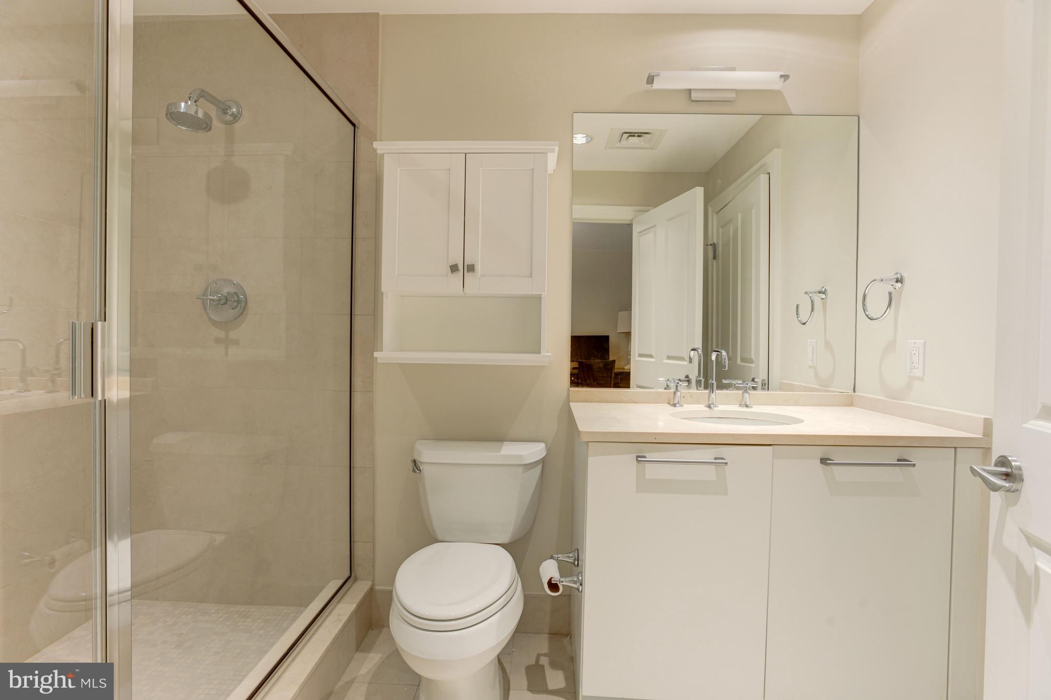 THE RITZ-CARLTON RESIDENCES - Residential