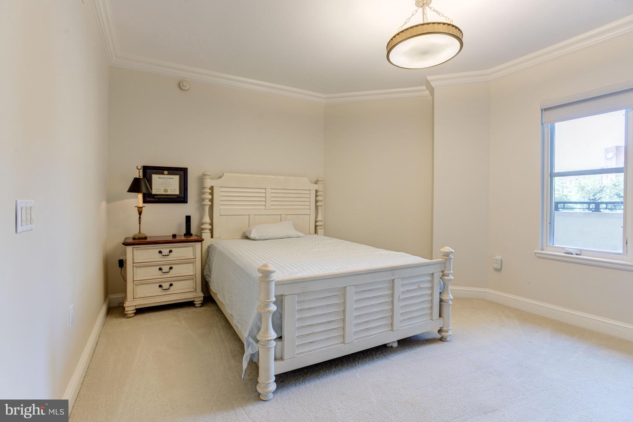 THE RITZ-CARLTON RESIDENCES - Residential