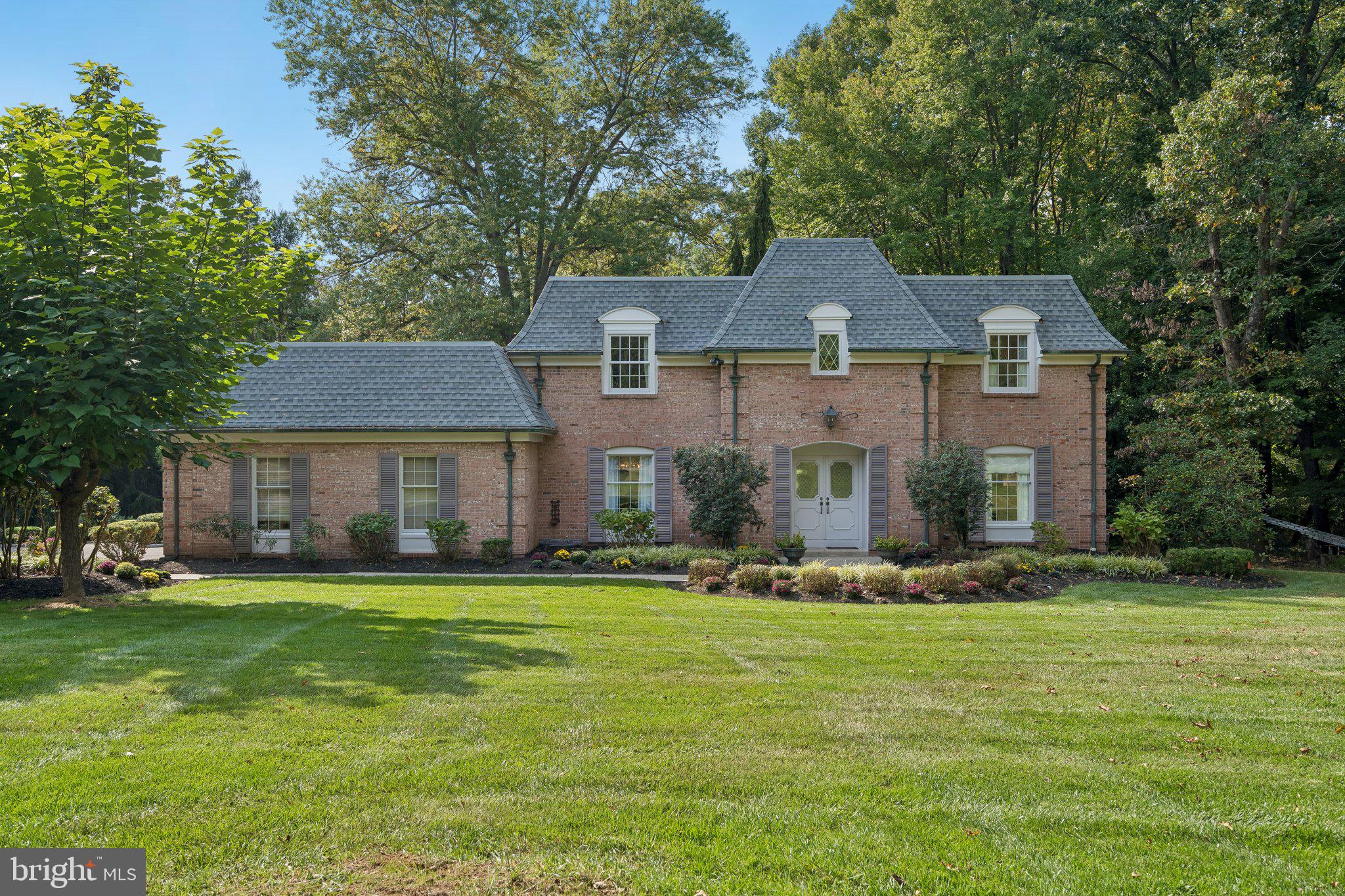 5 FORREST HILL ROAD