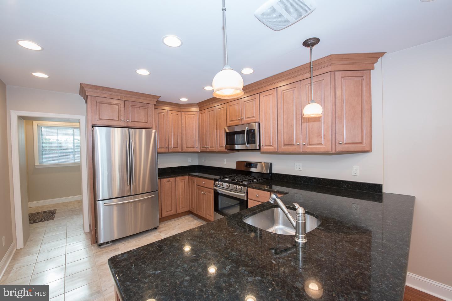 ART MUSEUM AREA - Residential Lease