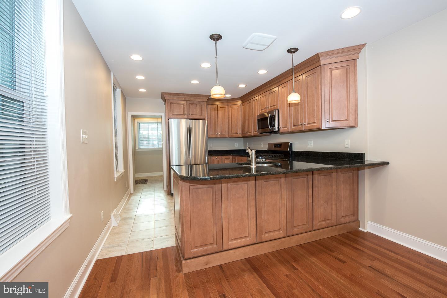 ART MUSEUM AREA - Residential Lease