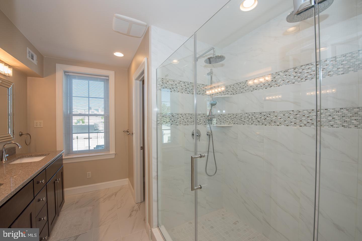 ART MUSEUM AREA - Residential Lease