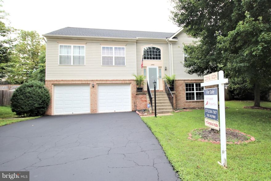 Nicely updated single house in secluded MUSE HILL COMMUNITY*Hardwood Floor main level with elegant entrance Foyer*Remodeled Kitchen w Island, Granite Counter-tops & Stainless Steel Appliances*Gas Fireplace Living Room*Master Bathroom remodeled 2015*Jet Jacuzzi Tub Basement Bathroom*Newer Garage Door & French Door*New Roof 2017*HVAC about 4 years*Deck with stairs to ground level*Move-in condition.