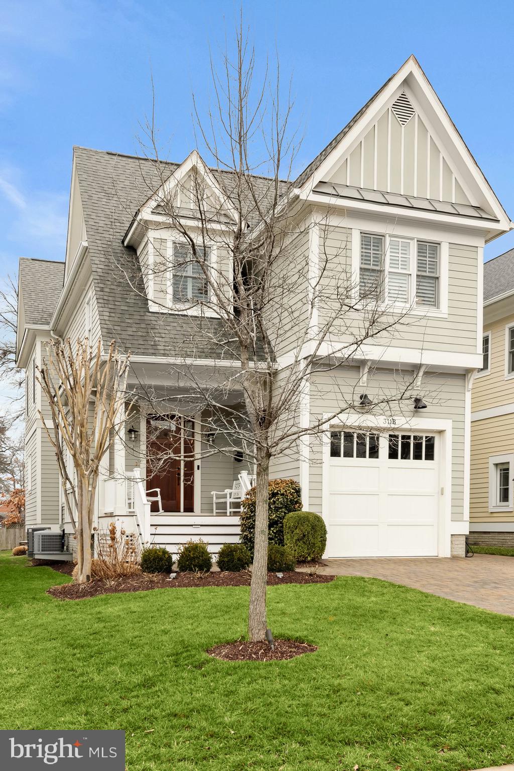 GROVE AVENUE - Residential