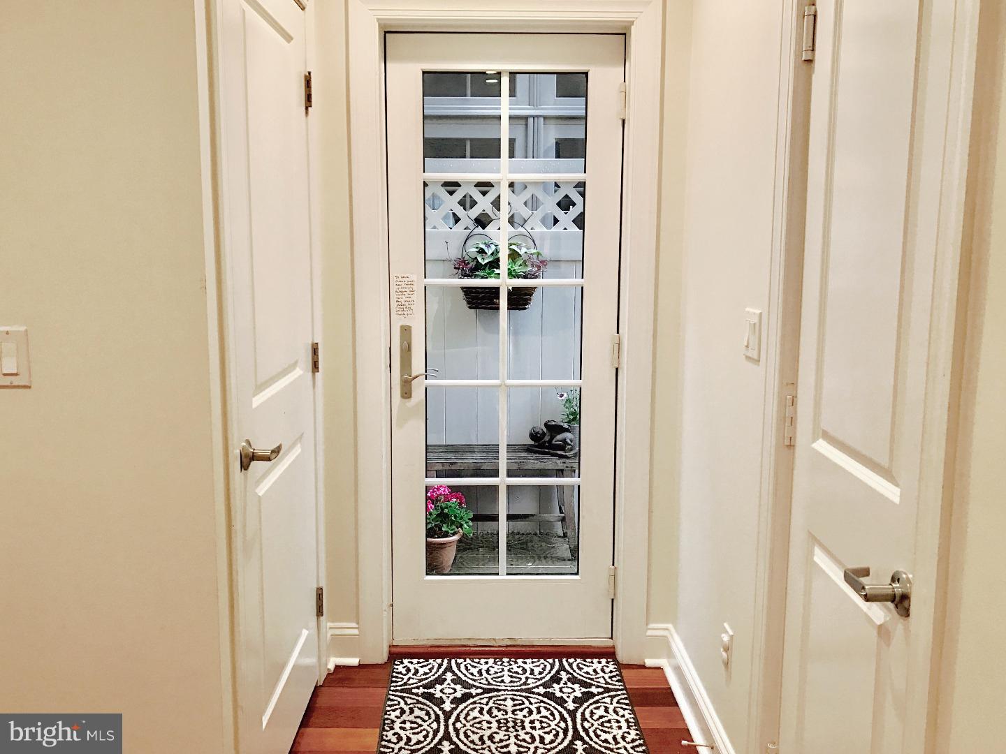 FAIRMOUNT - Residential